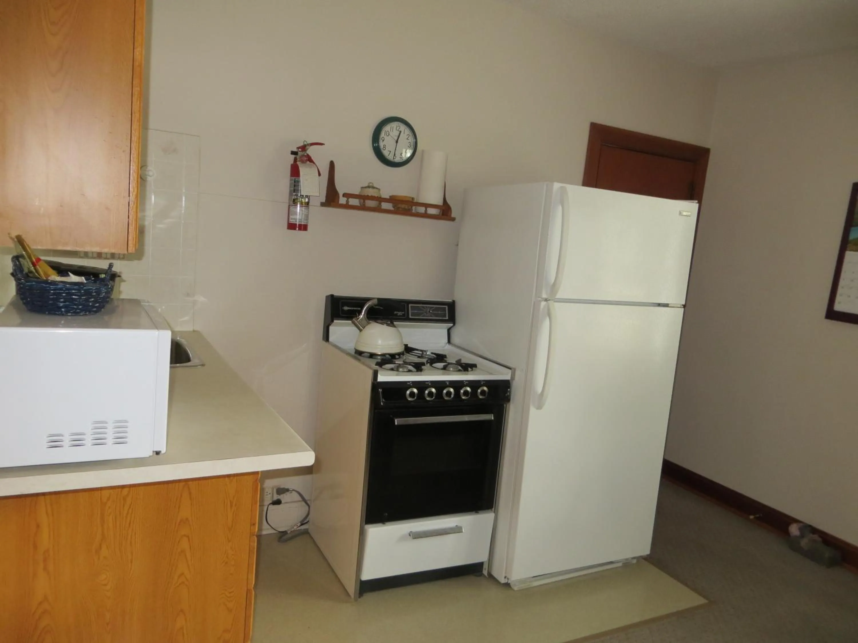 Kitchen or kitchenette in Crandell Mountain Lodge