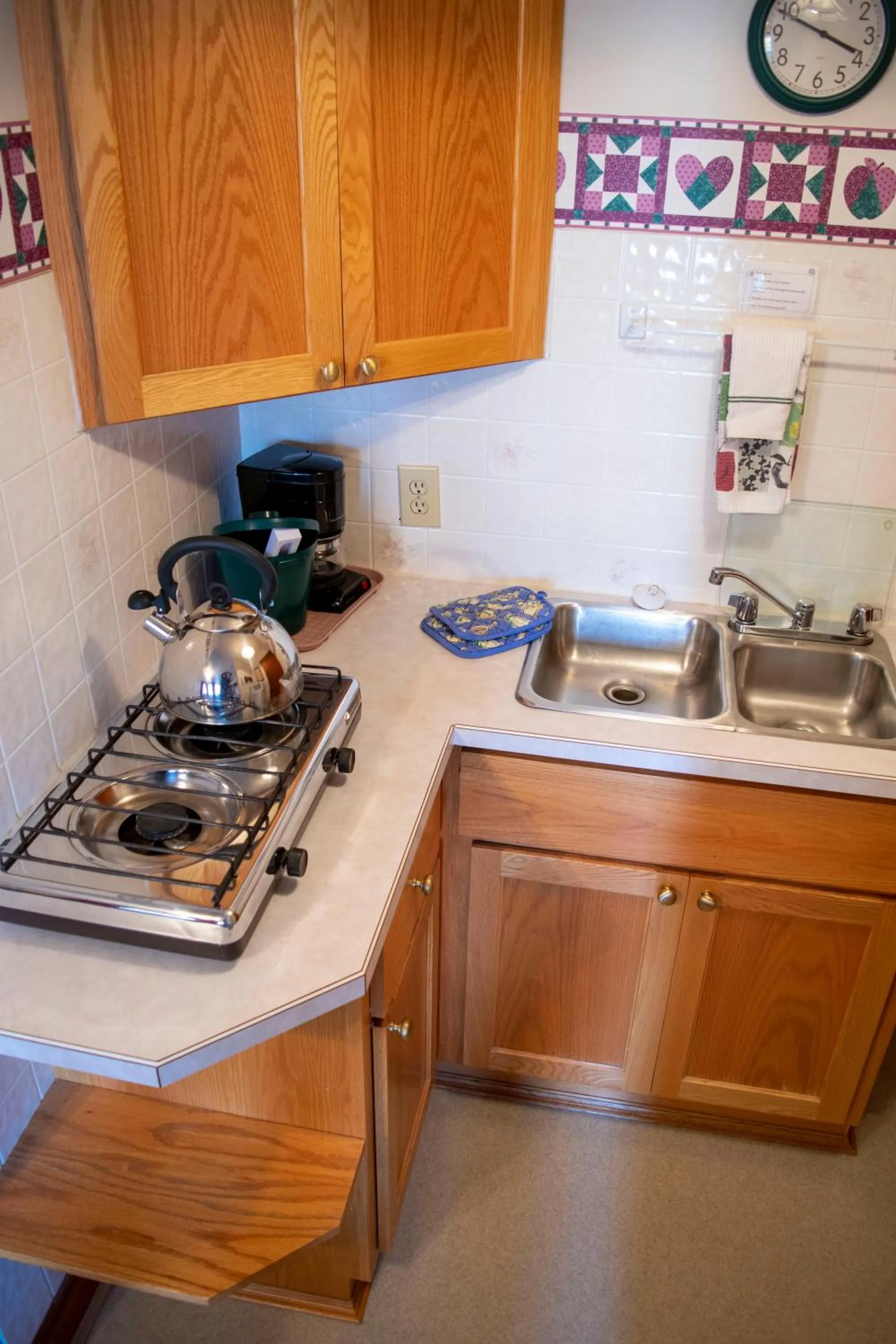Kitchen or kitchenette in Crandell Mountain Lodge