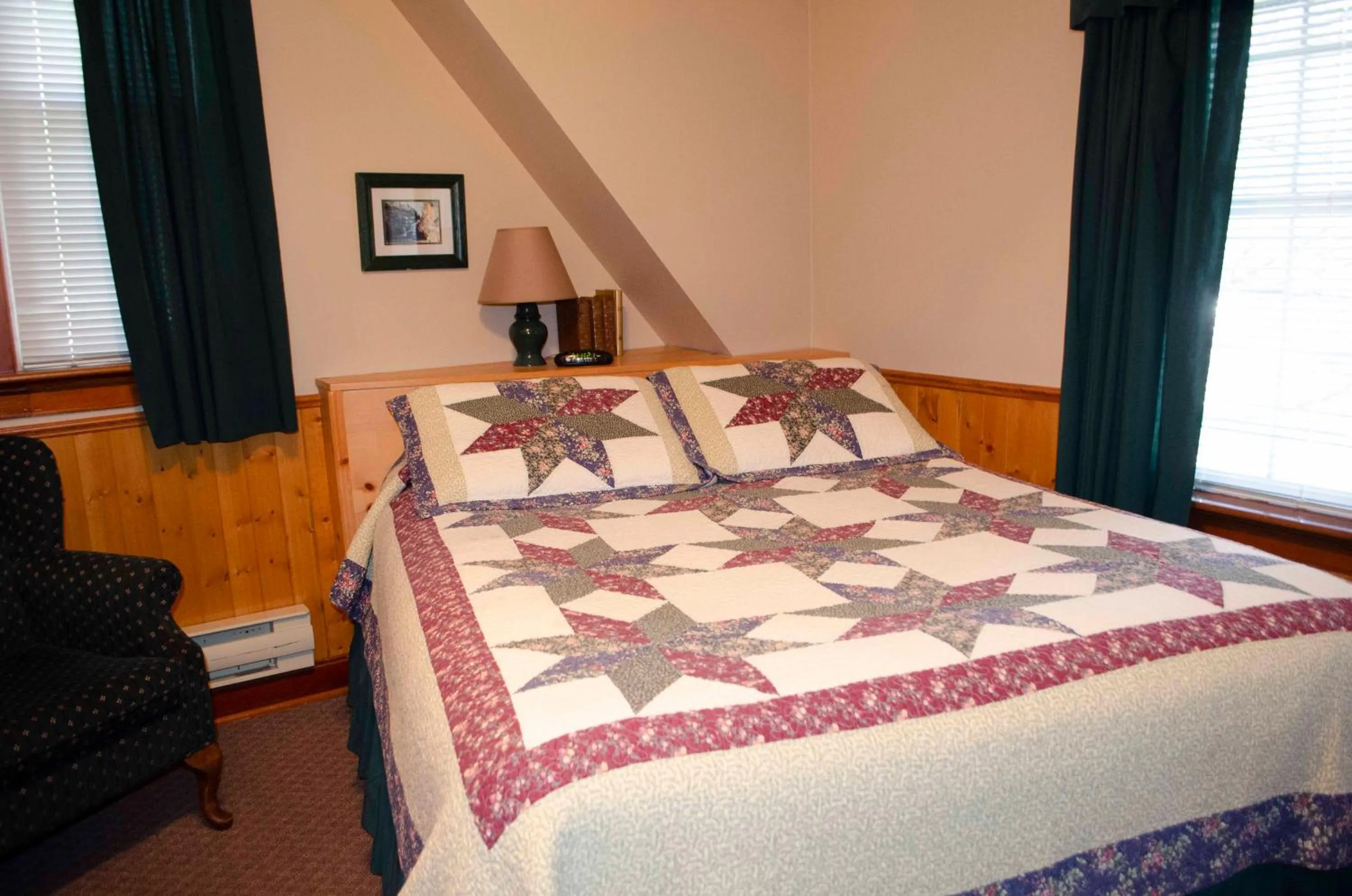 Bed in Crandell Mountain Lodge