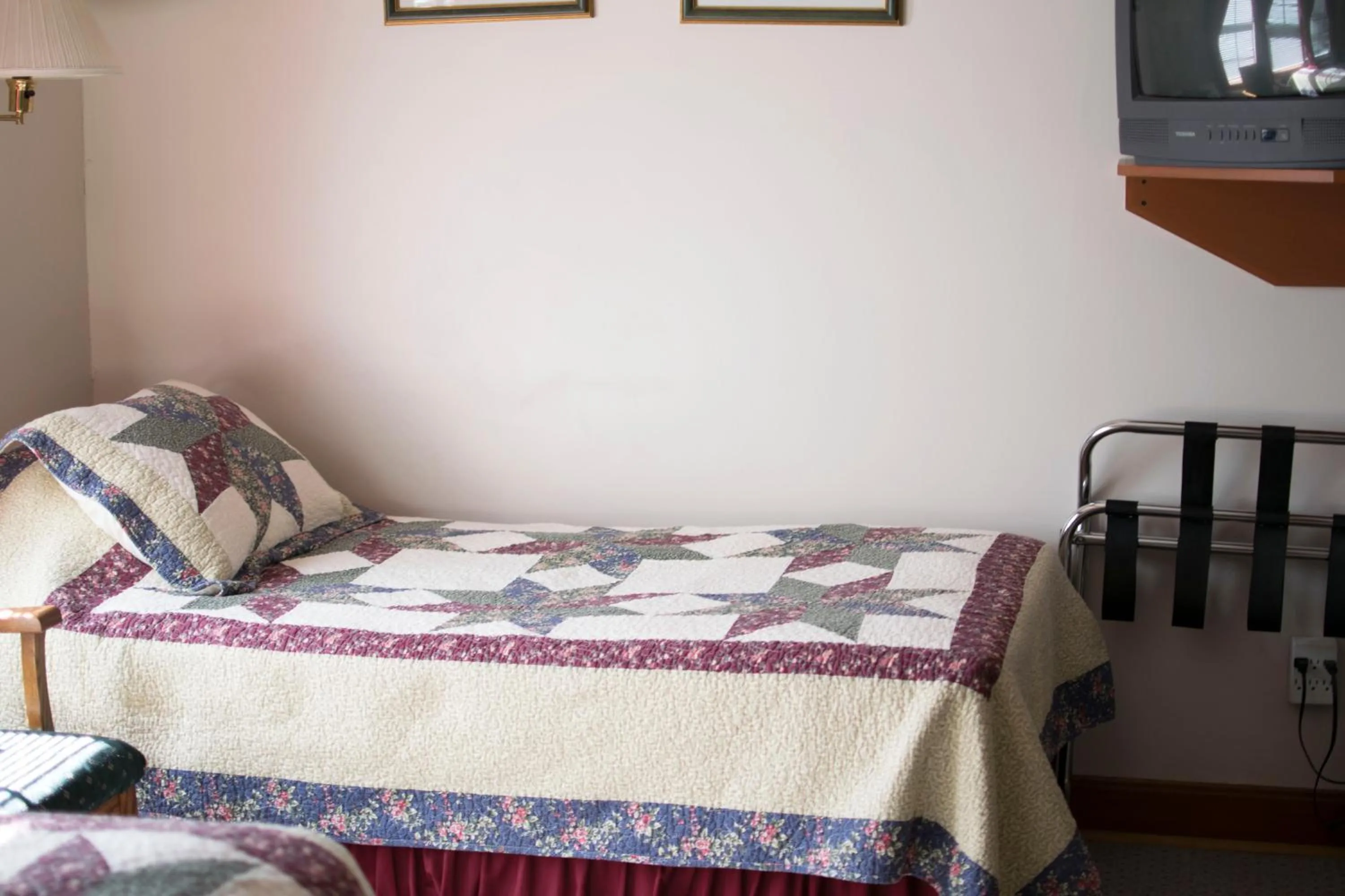 Bed in Crandell Mountain Lodge