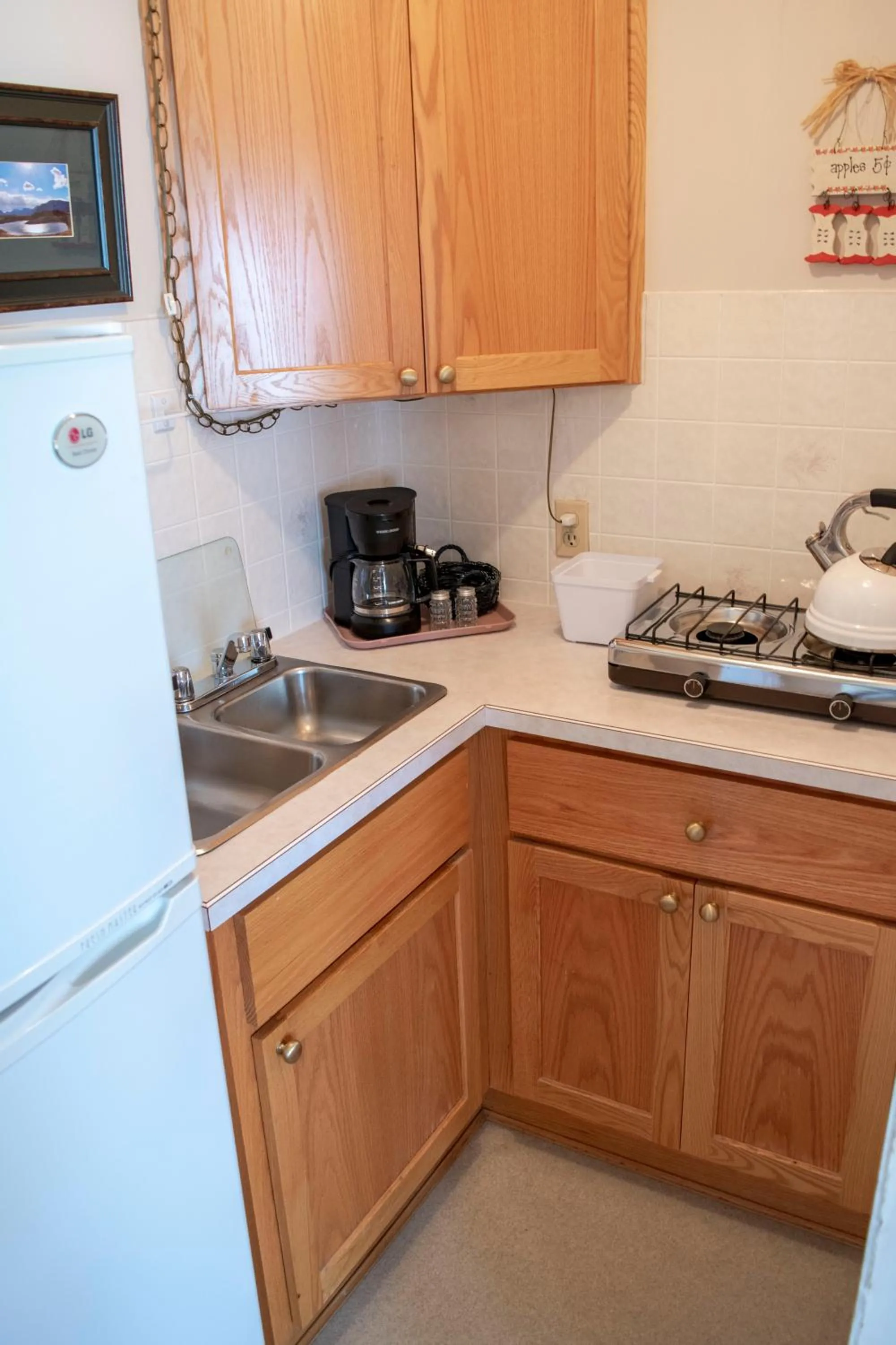 Kitchen or kitchenette in Crandell Mountain Lodge