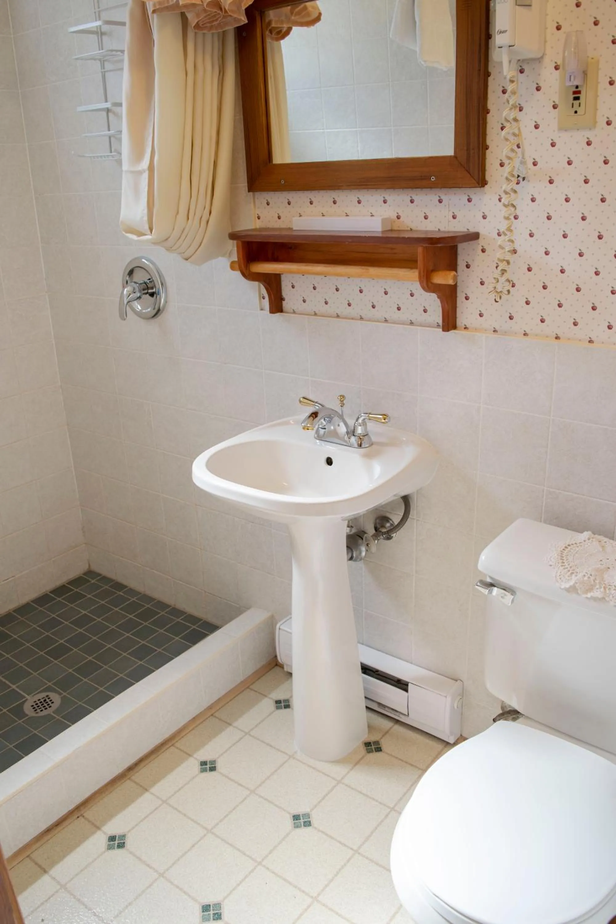 Shower in Crandell Mountain Lodge