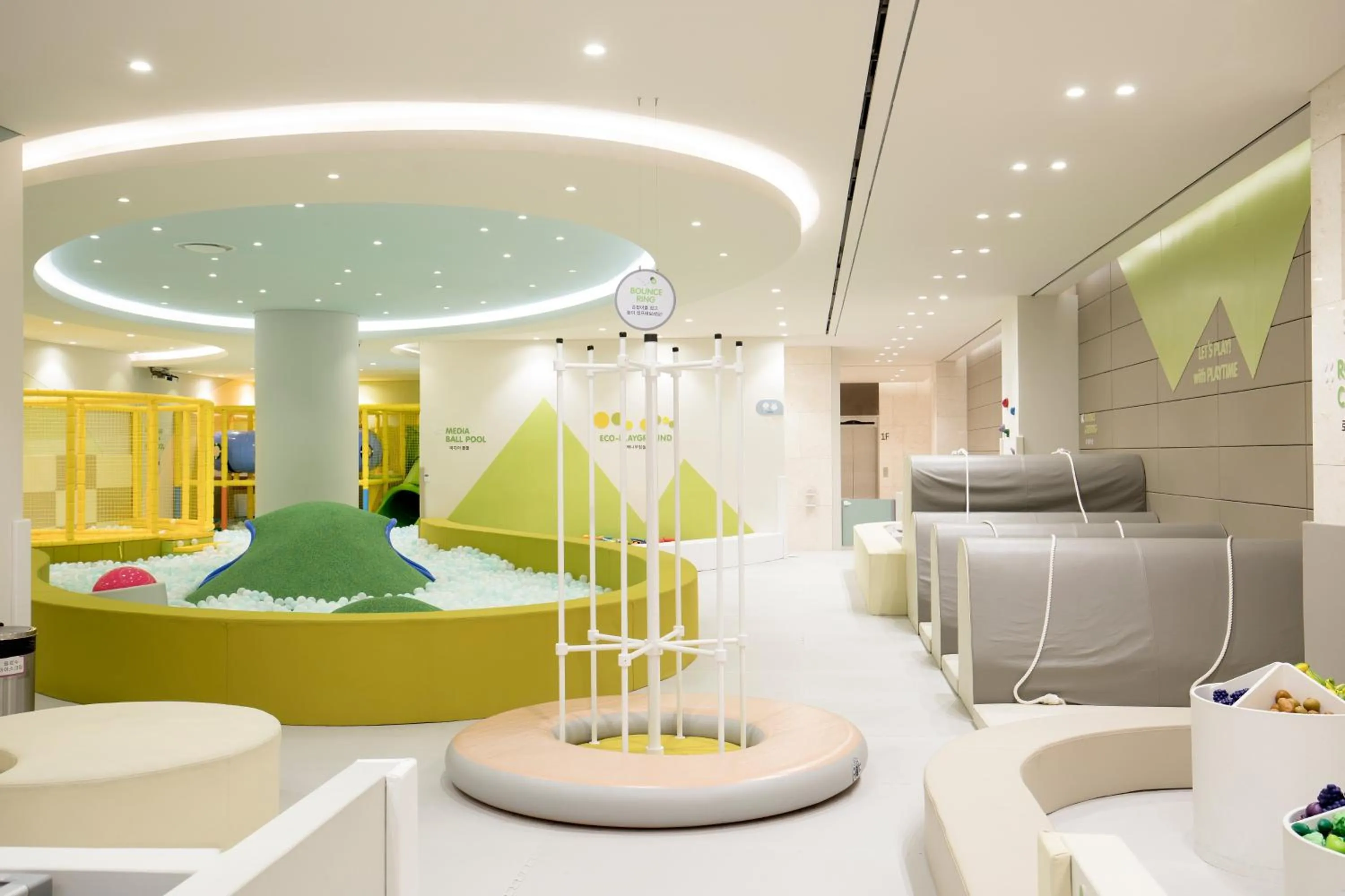 Kids's club in Landing Jeju Shinhwa World Hotel