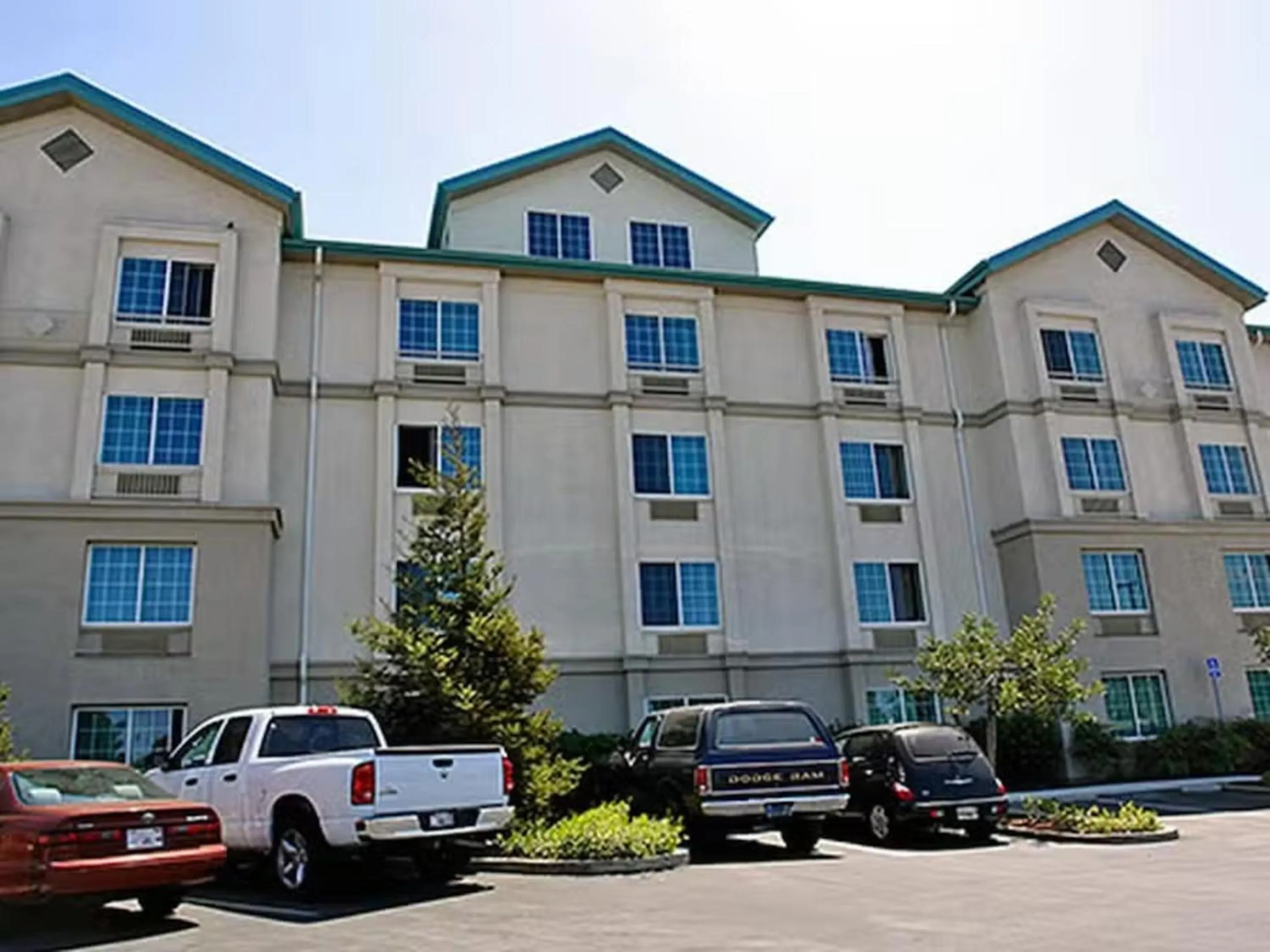 Property building in Motel 6-Belmont, CA - San Francisco - Redwood City