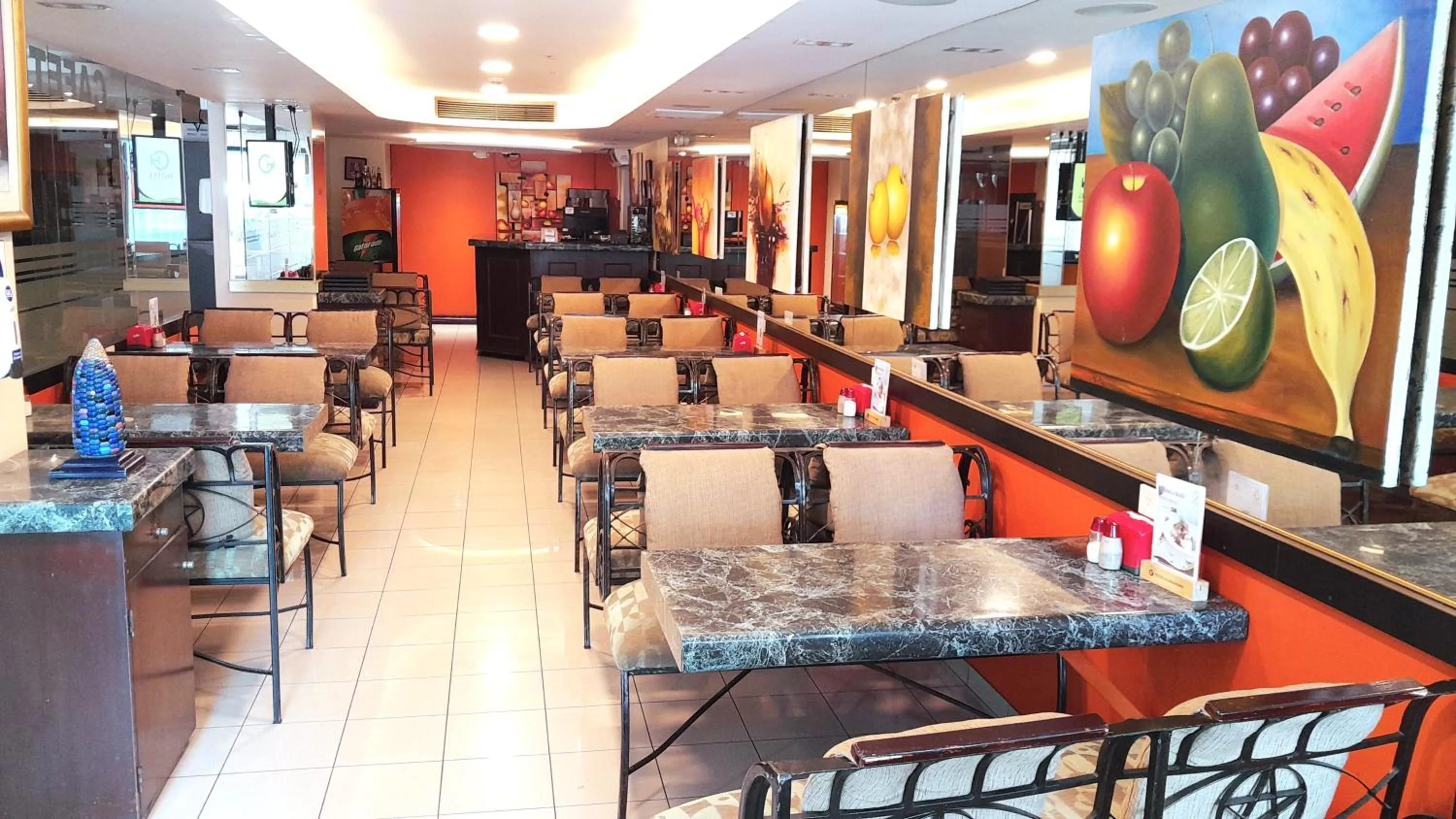 Restaurant/places to eat in GH Alexander Hotel