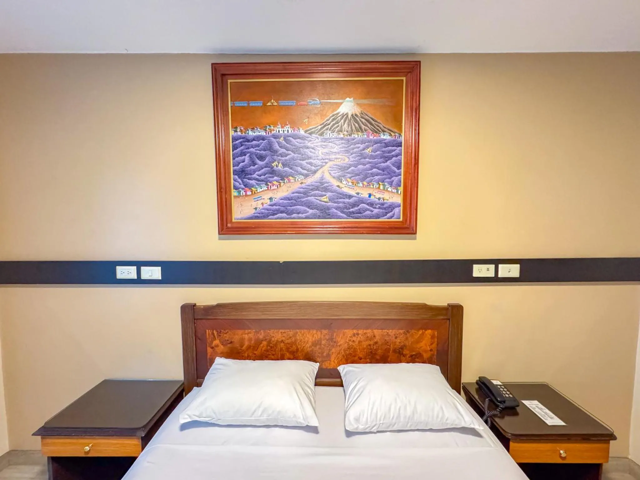 Bed in GH Alexander Hotel