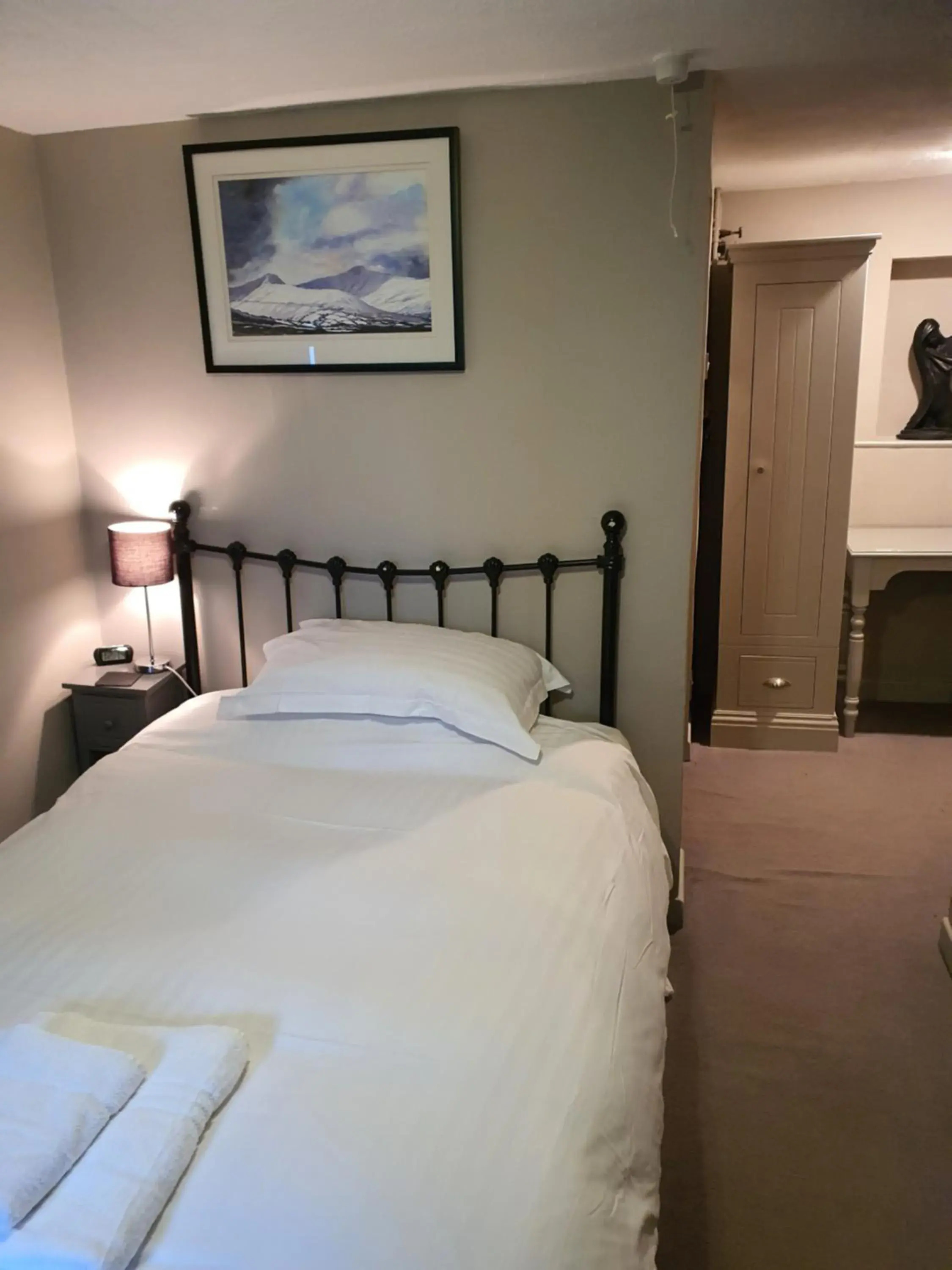 Single Room in Dragon Inn Single Room in Dragon Inn