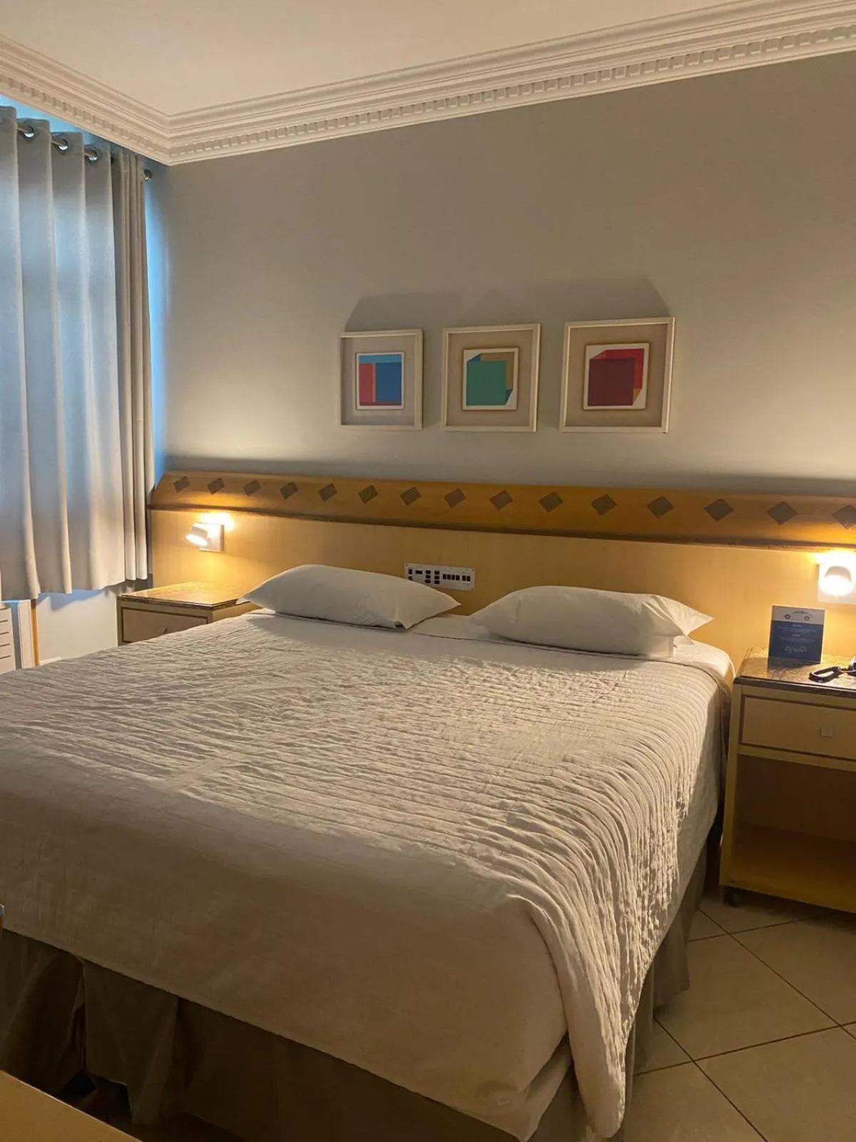 Bed in L'Opera Hotel