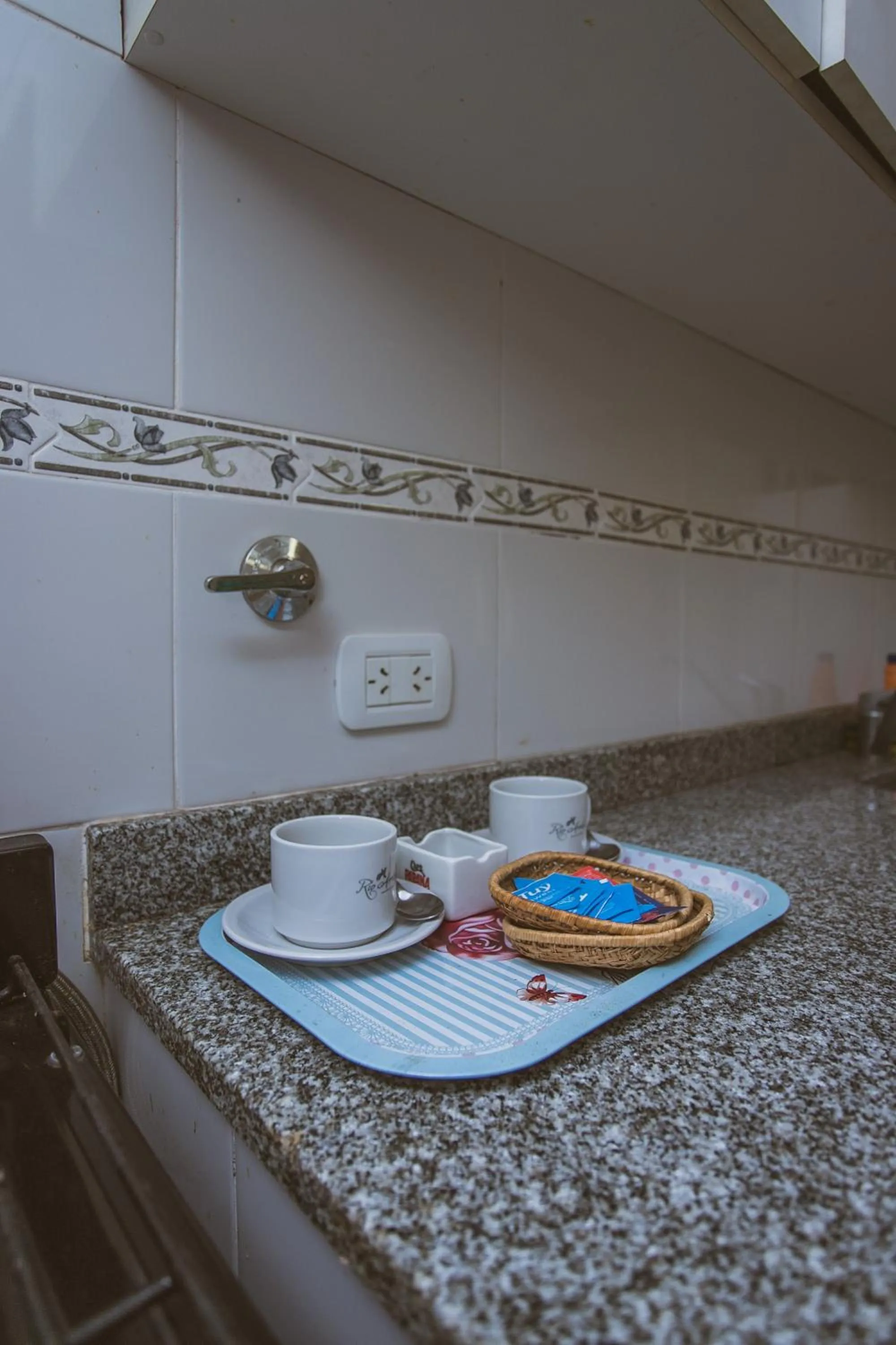 Río Arriba Suites & Apartments & Restó