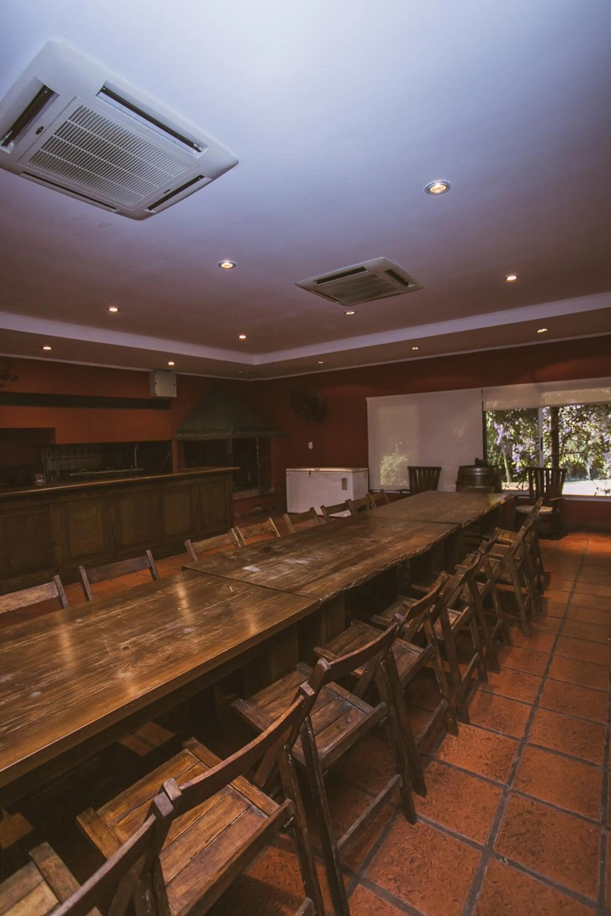 Río Arriba Suites & Apartments & Restó