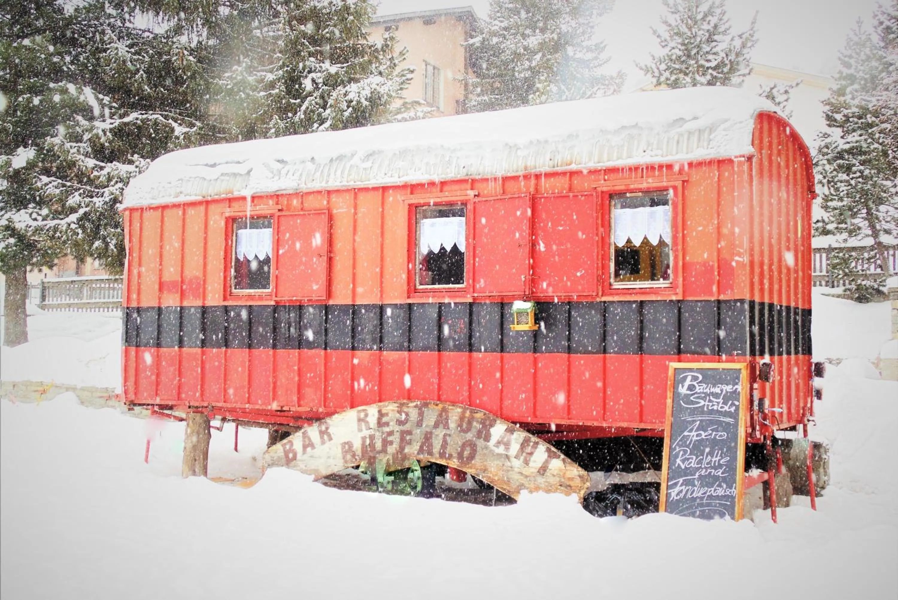 Restaurant/places to eat in Hotel Grischuna