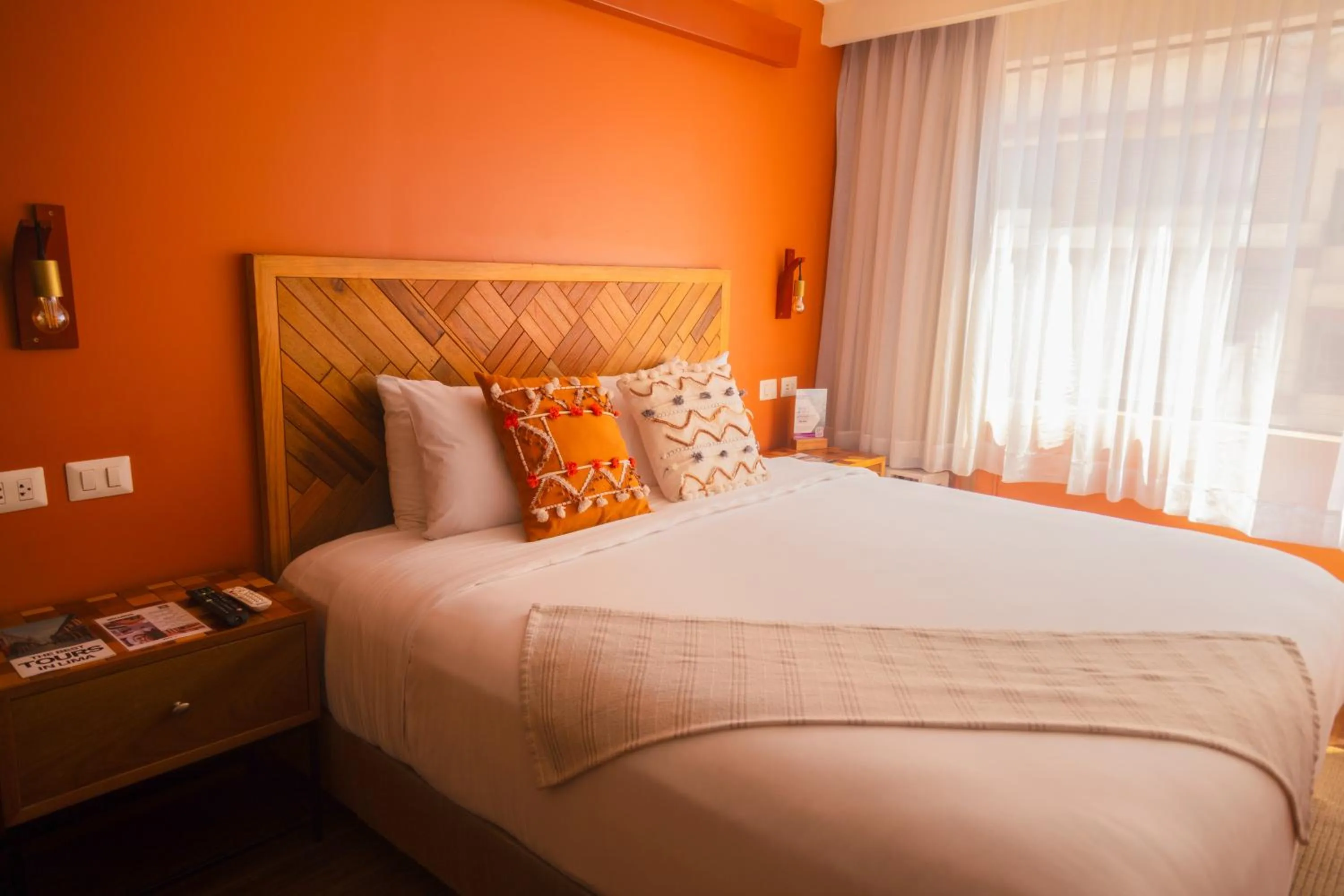 Bedroom, Bed in qema Lima