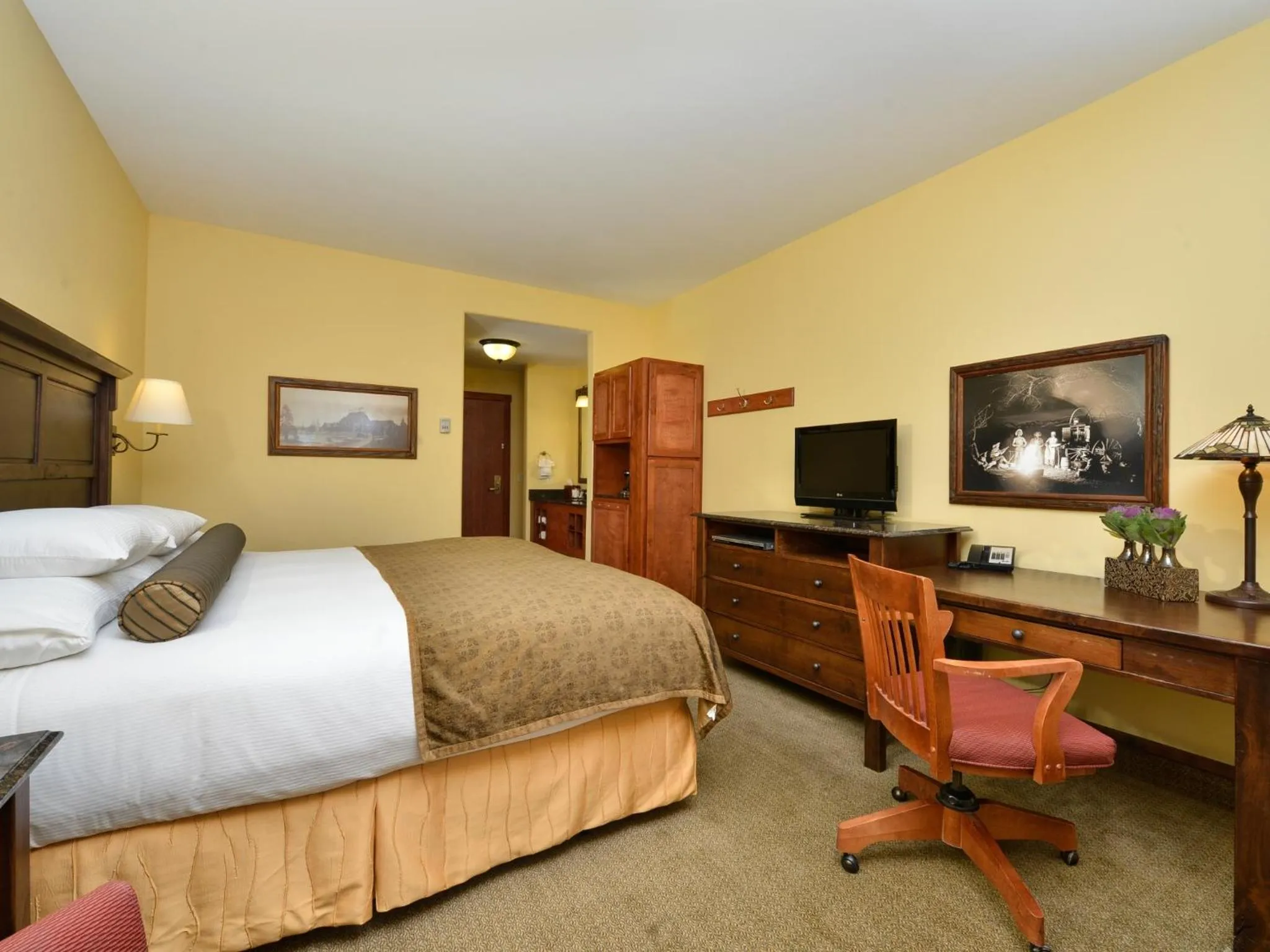 Photo of the whole room, Bed in The Cody