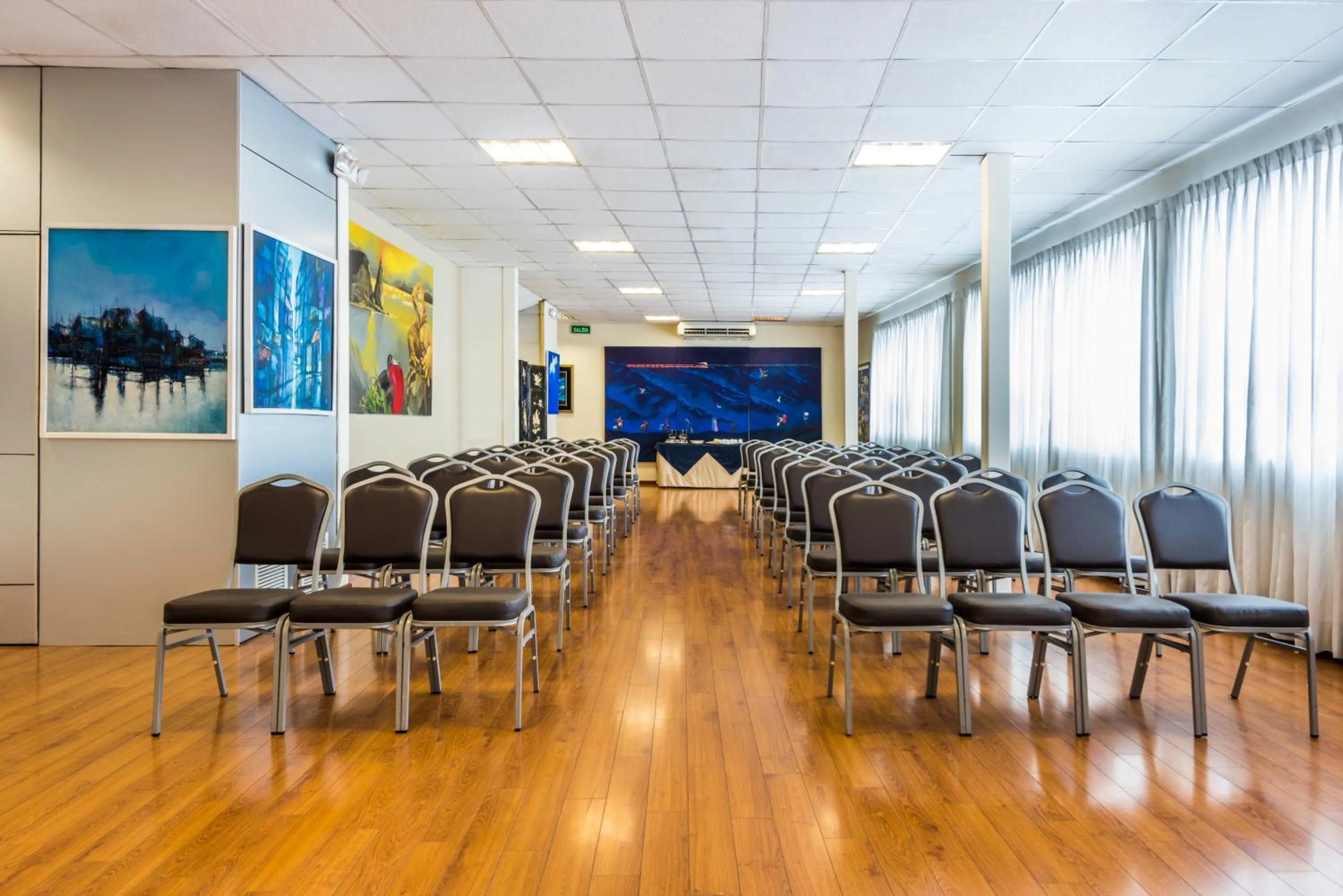 Meeting/conference room in GH Galeria Hotel