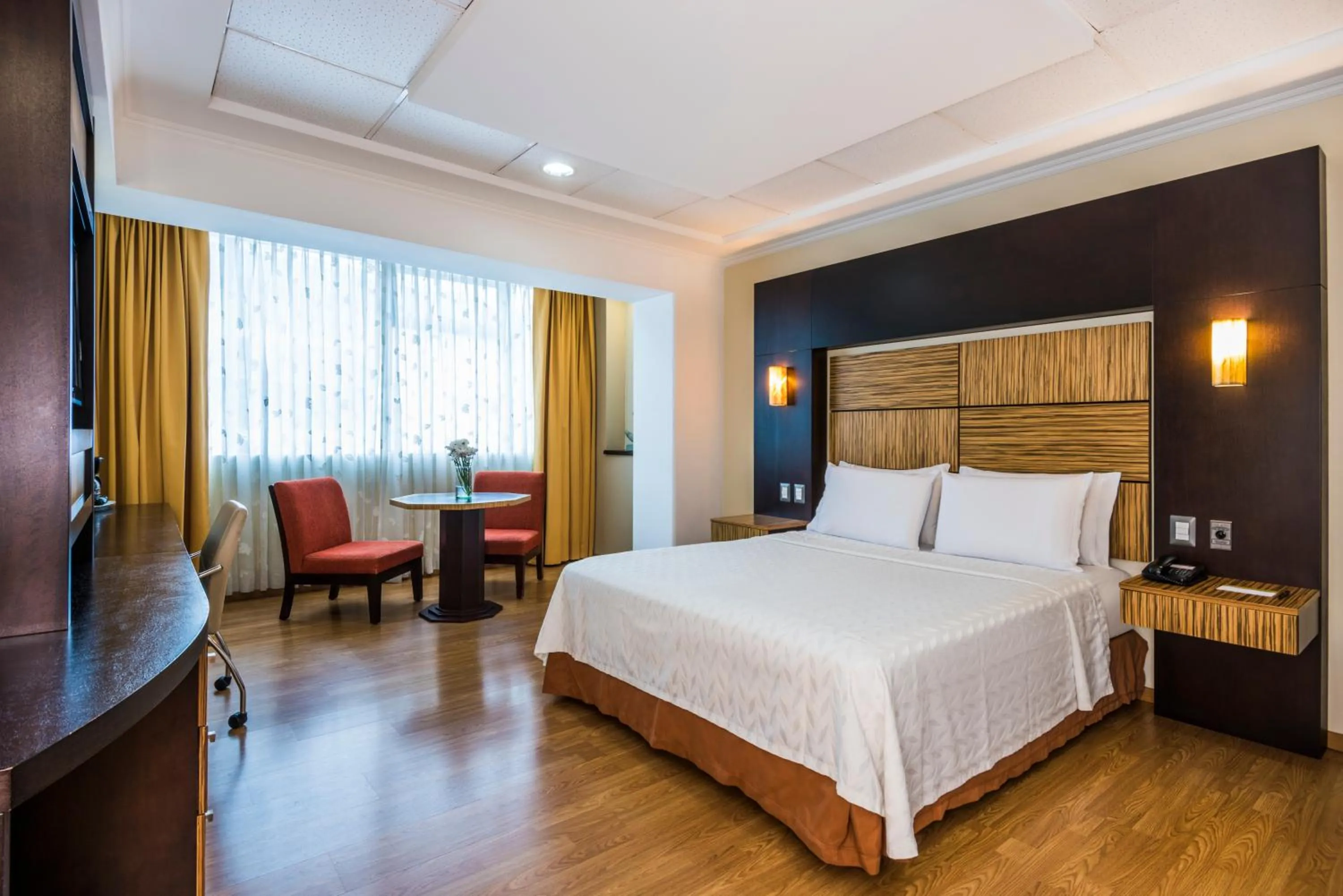 Bed in GH Galeria Hotel