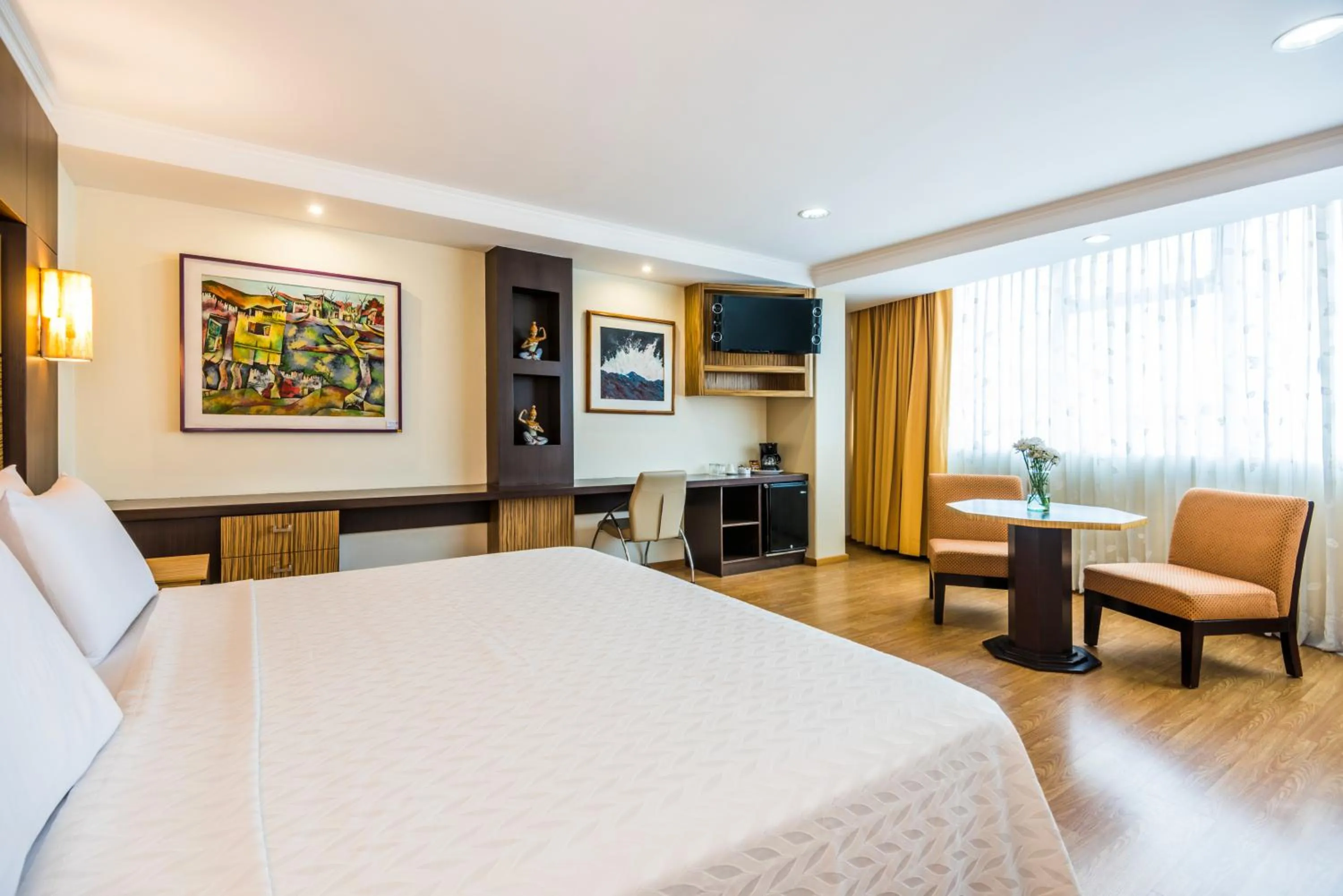 Bed in GH Galeria Hotel