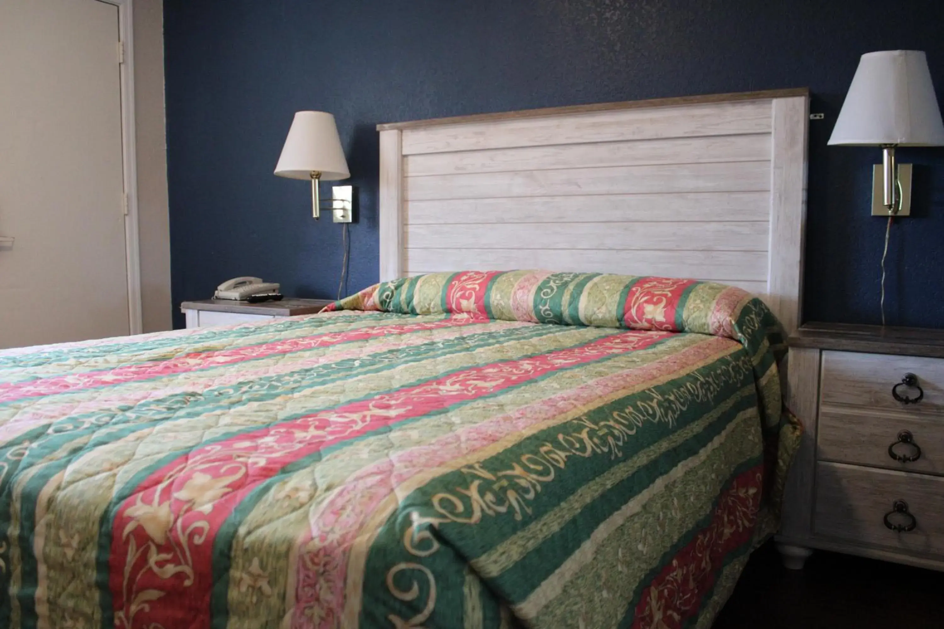 Queen Room in Flagstaff Motel Queen Room in Flagstaff Motel