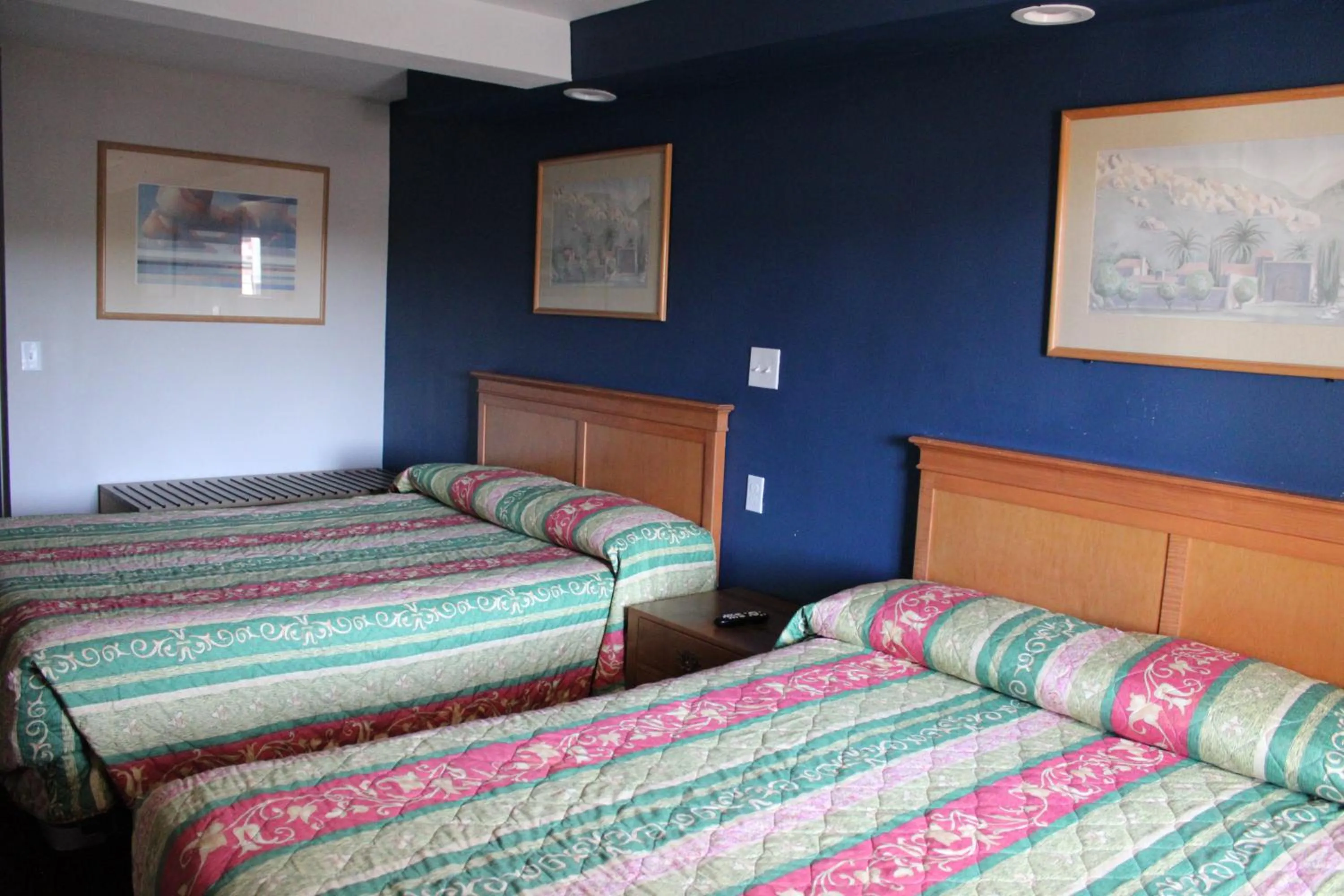 Bed in Flagstaff Motel