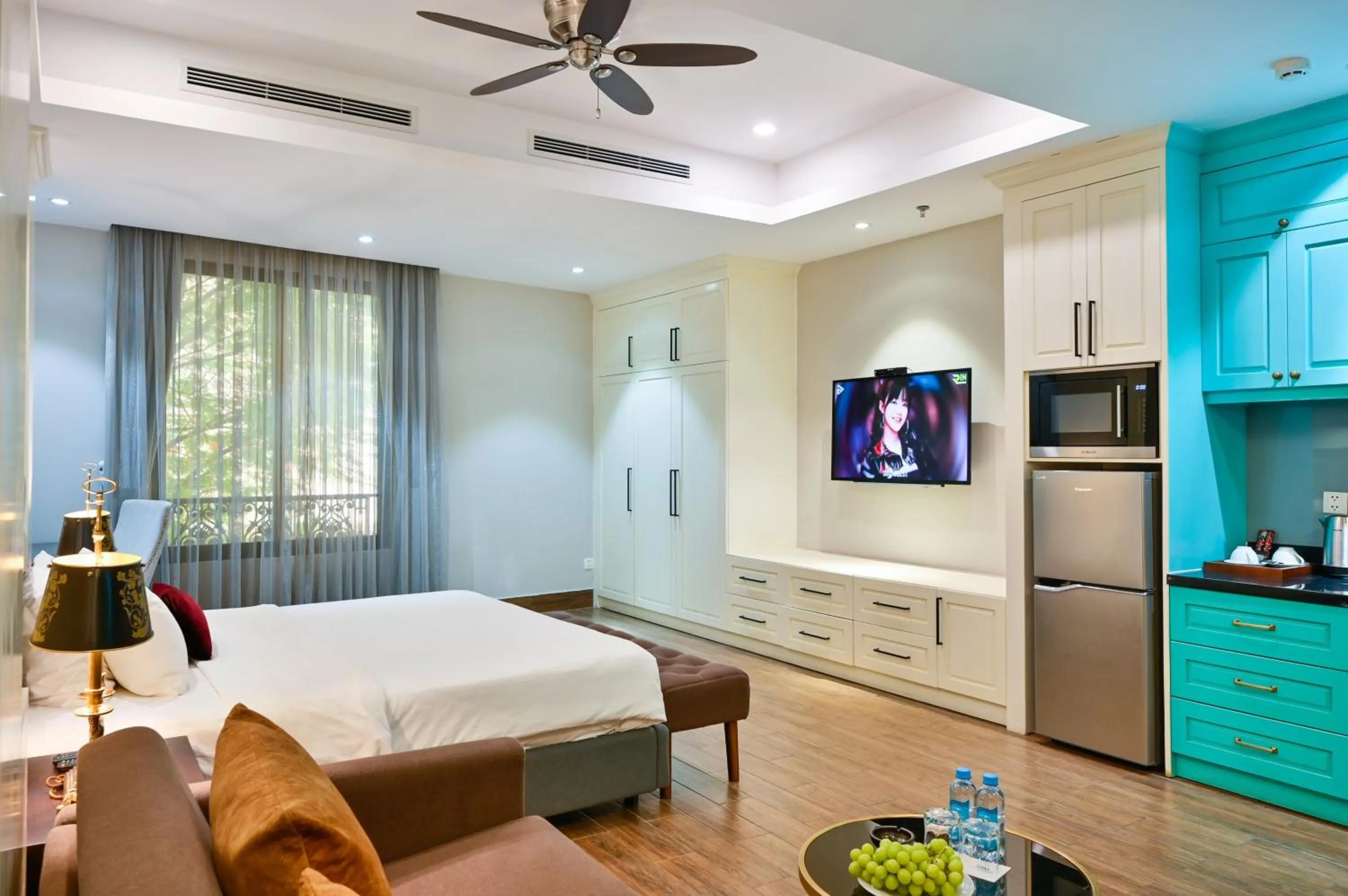 TV and multimedia, Bed in Sam Royal Apartment