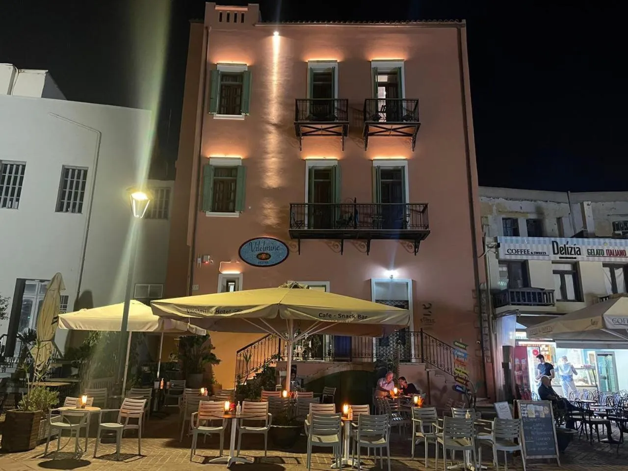 Restaurant/places to eat in Vilelmine