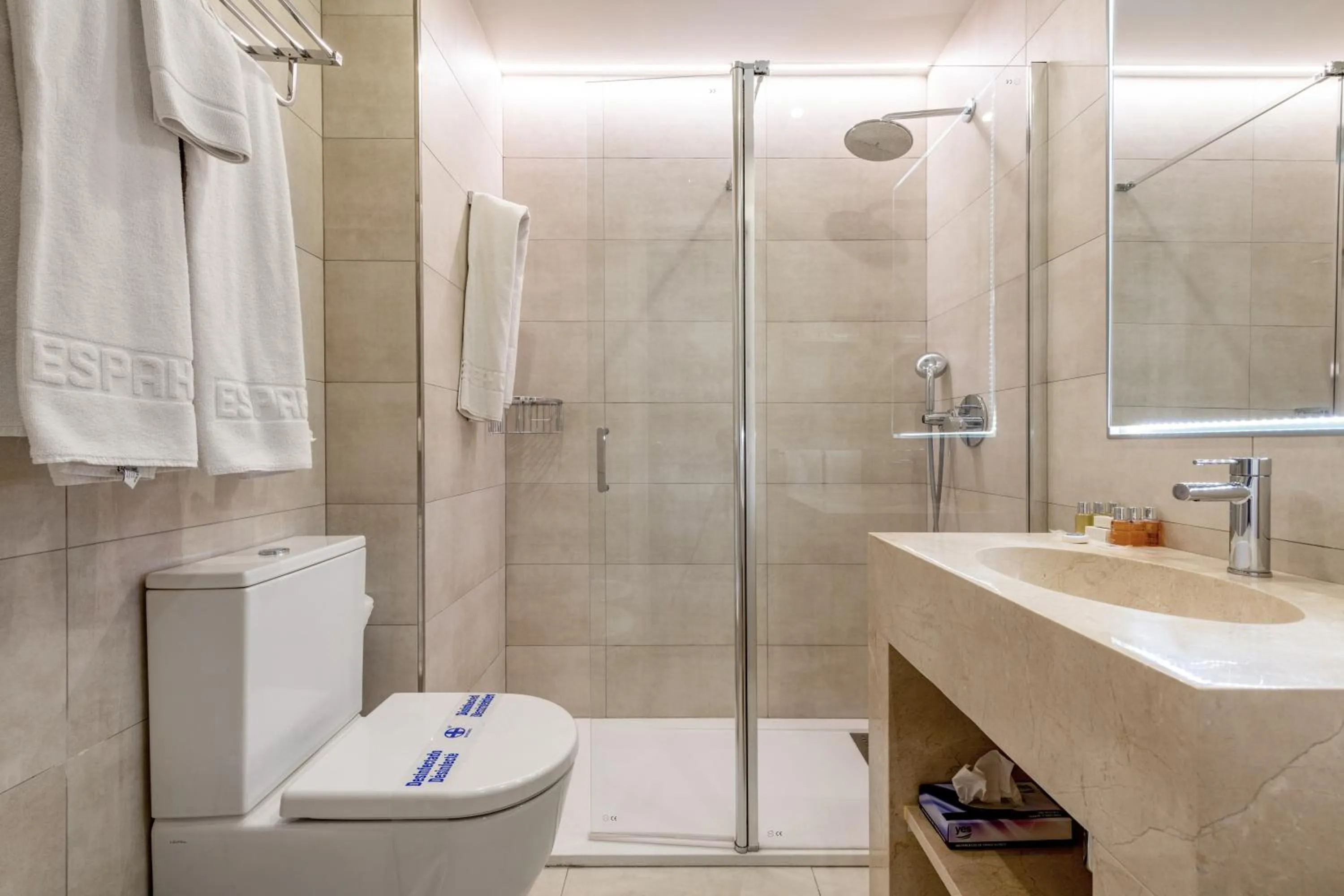 Bathroom in Espahotel Plaza de España