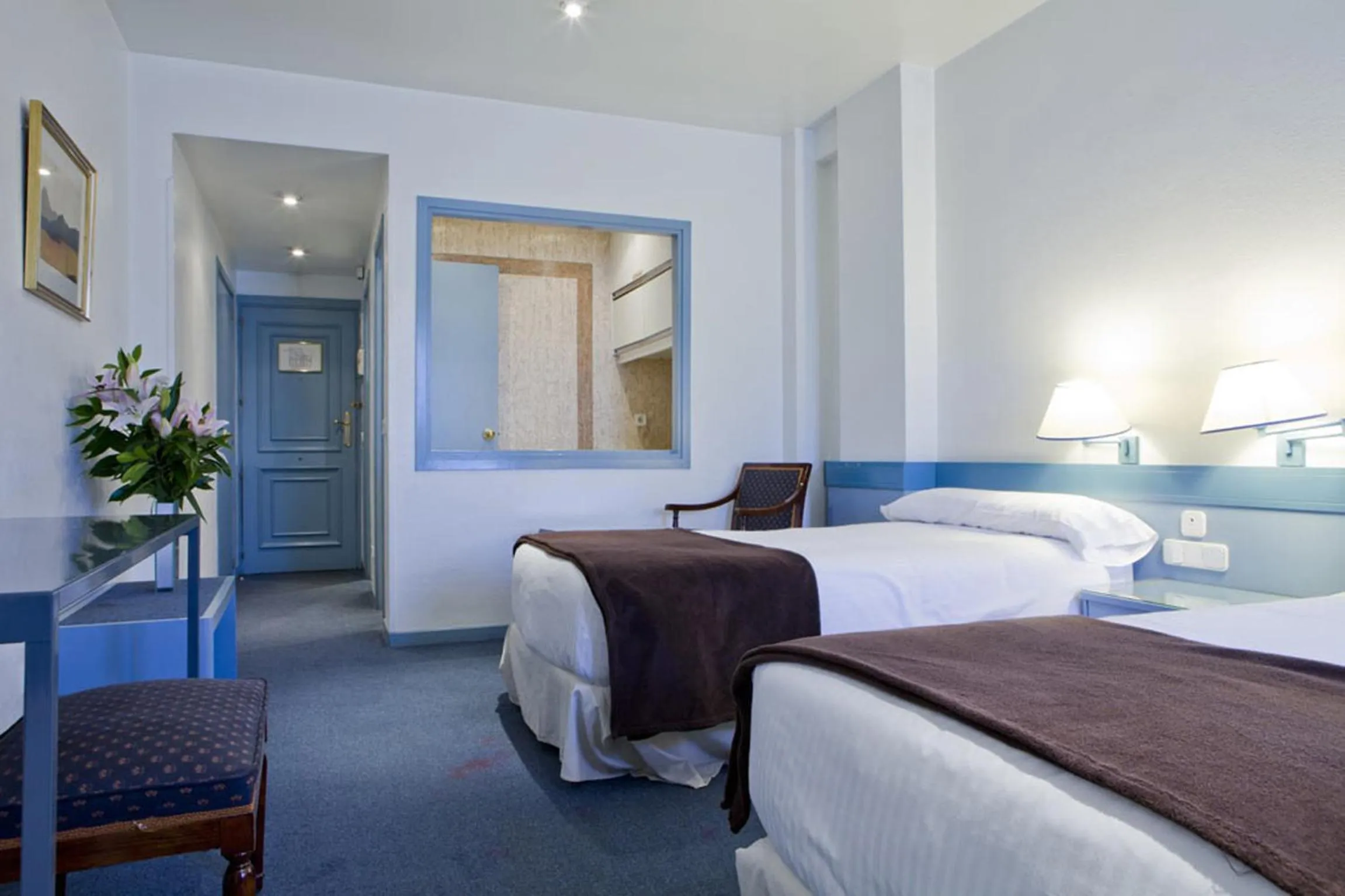 Bed in Espahotel Plaza de España