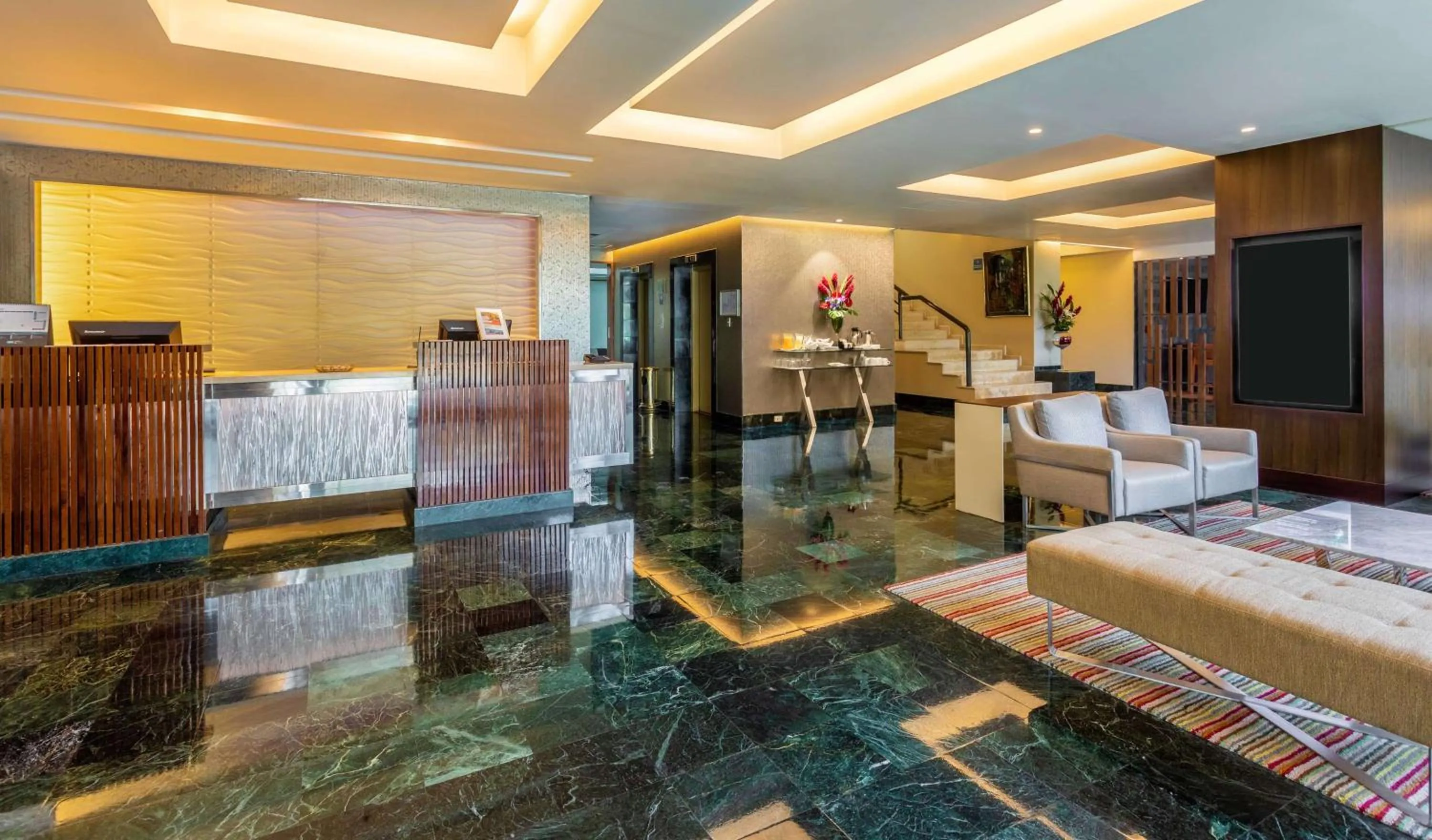 Lobby or reception in Sonesta Hotel El Olivar