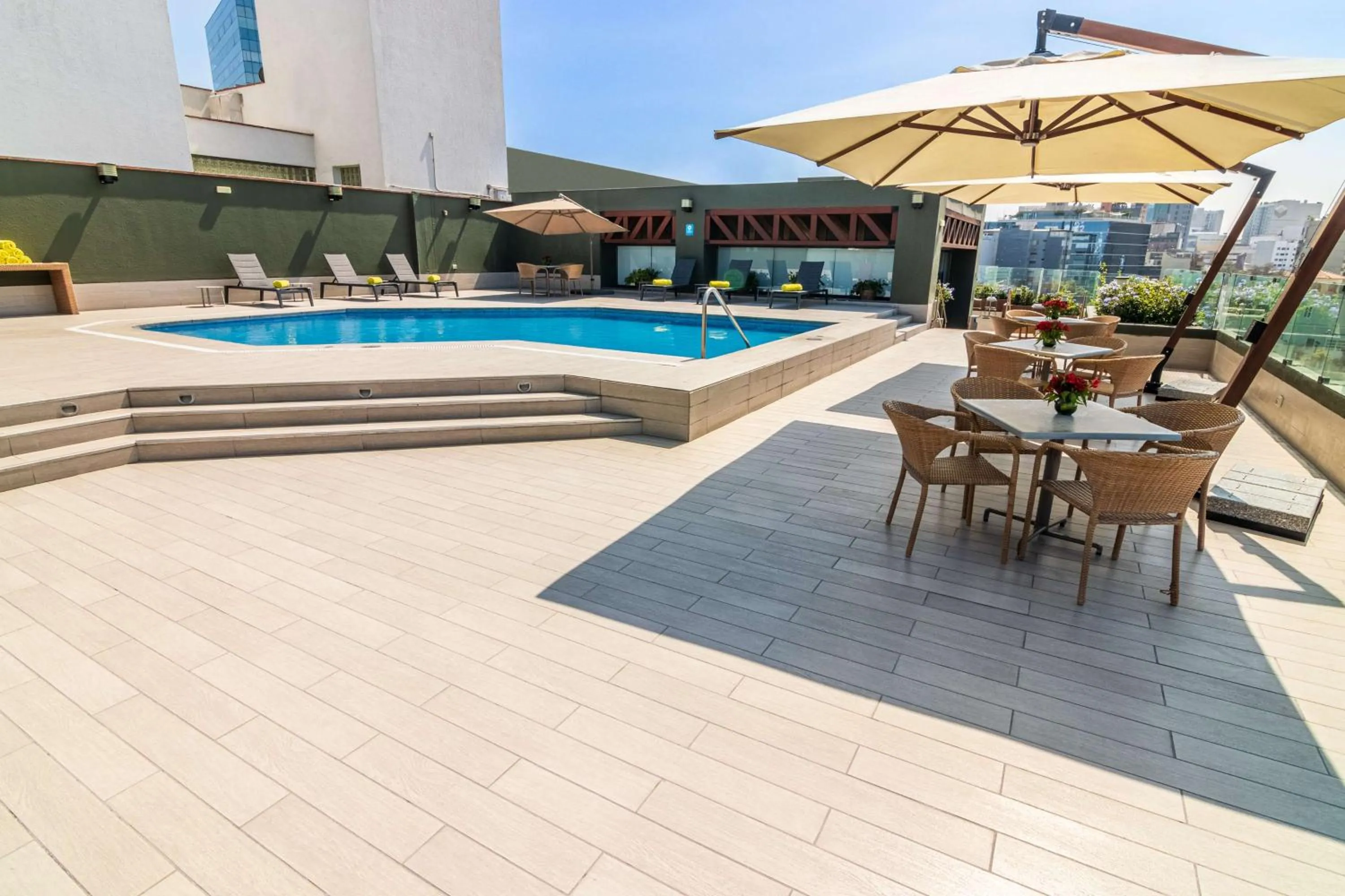 Pool view in Sonesta Hotel El Olivar