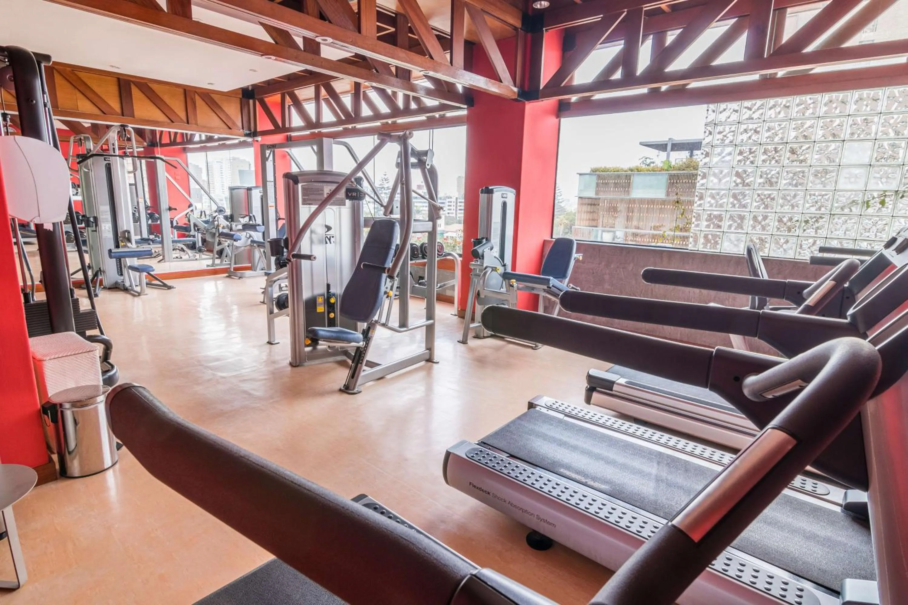 Fitness centre/facilities in Sonesta Hotel El Olivar