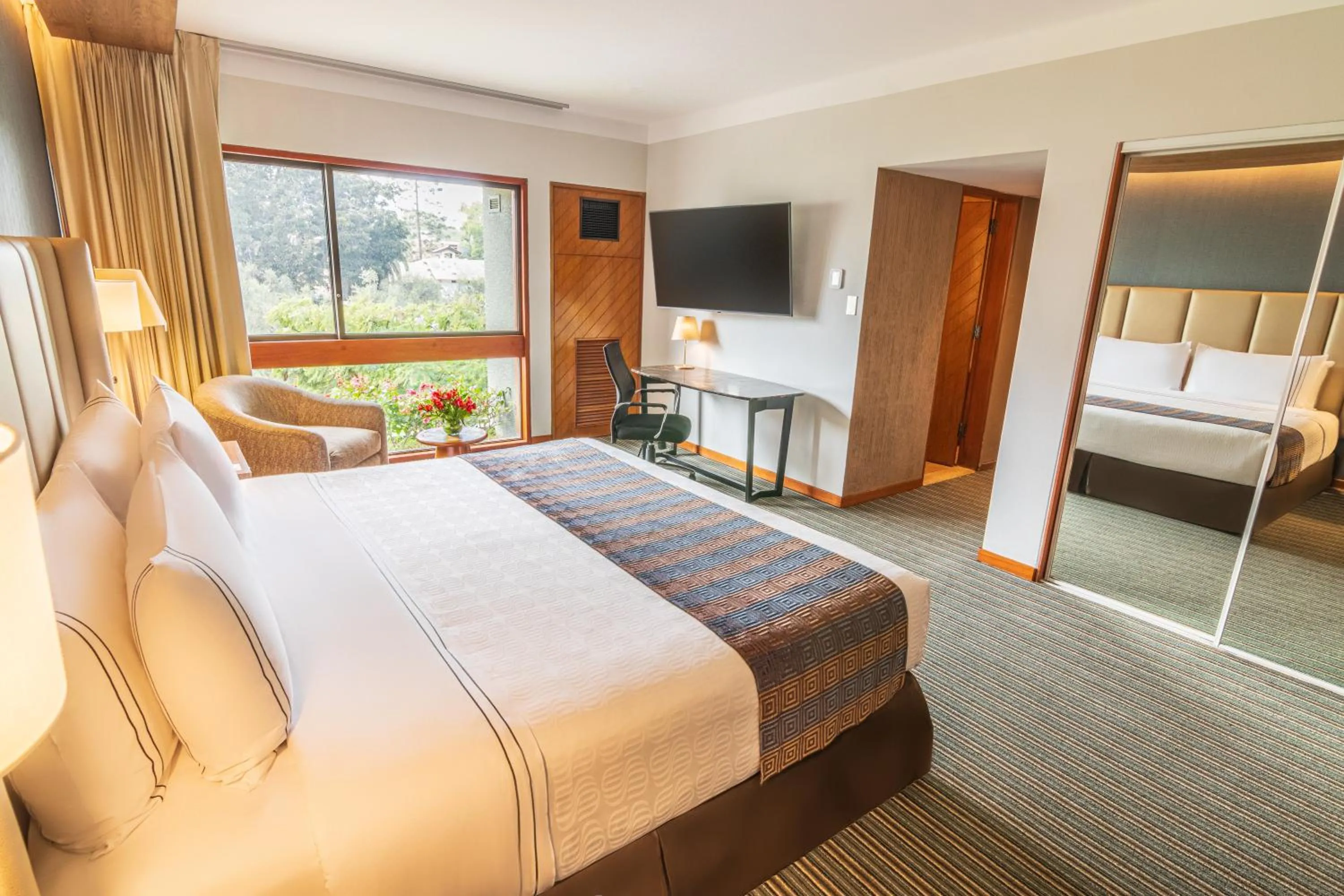 Bed in Sonesta Hotel El Olivar