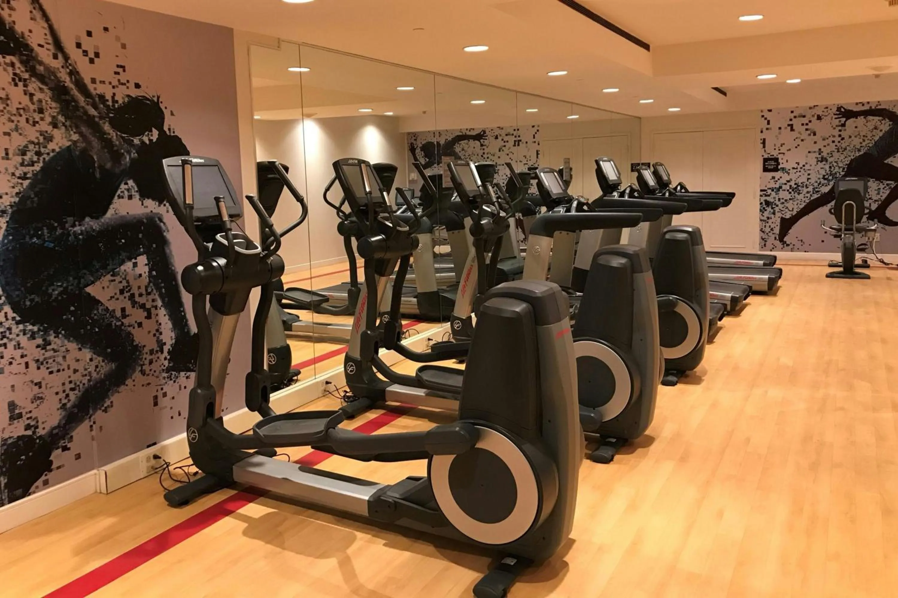 Fitness centre/facilities in Sheraton Laval Hotel