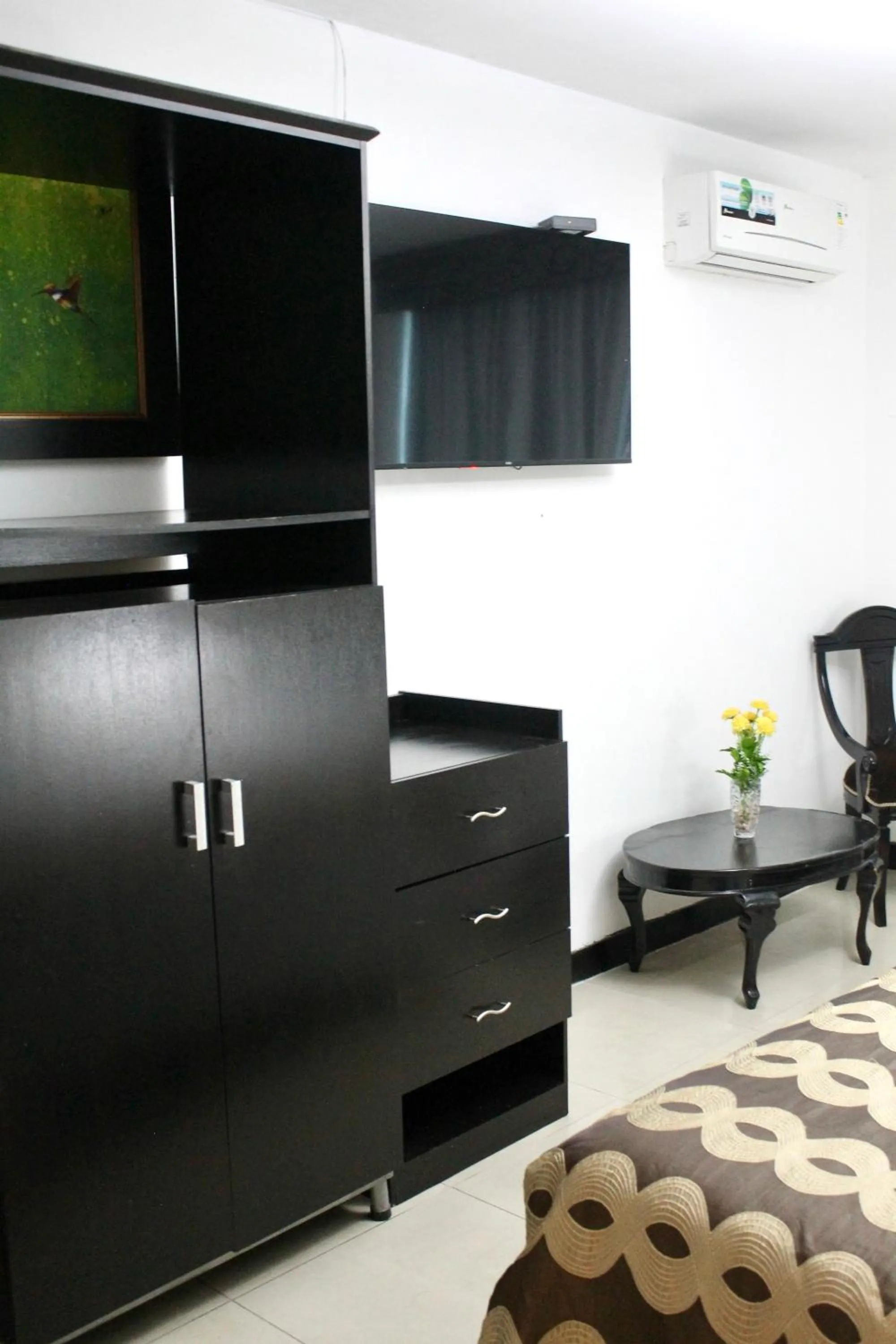 TV and multimedia, Bed in Hotel Presidente Internacional