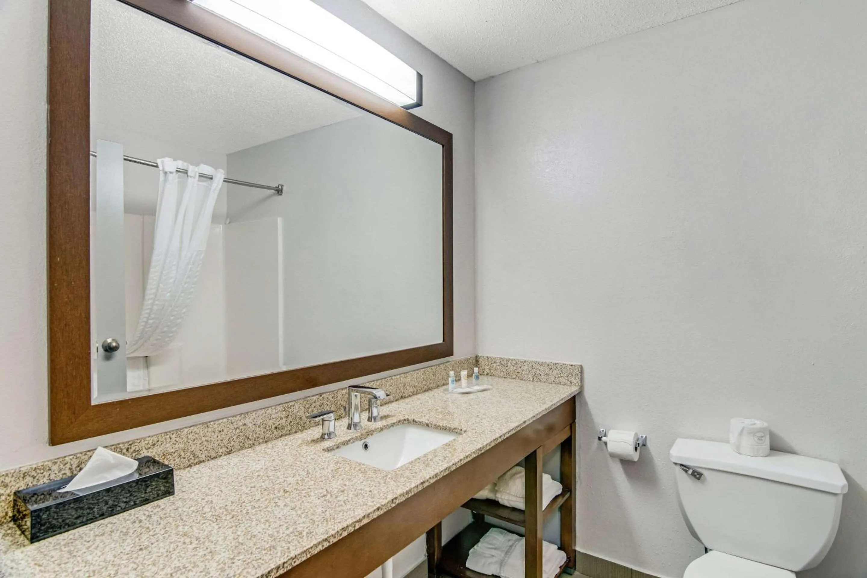 Bedroom in Comfort Suites near I-80 and I-94