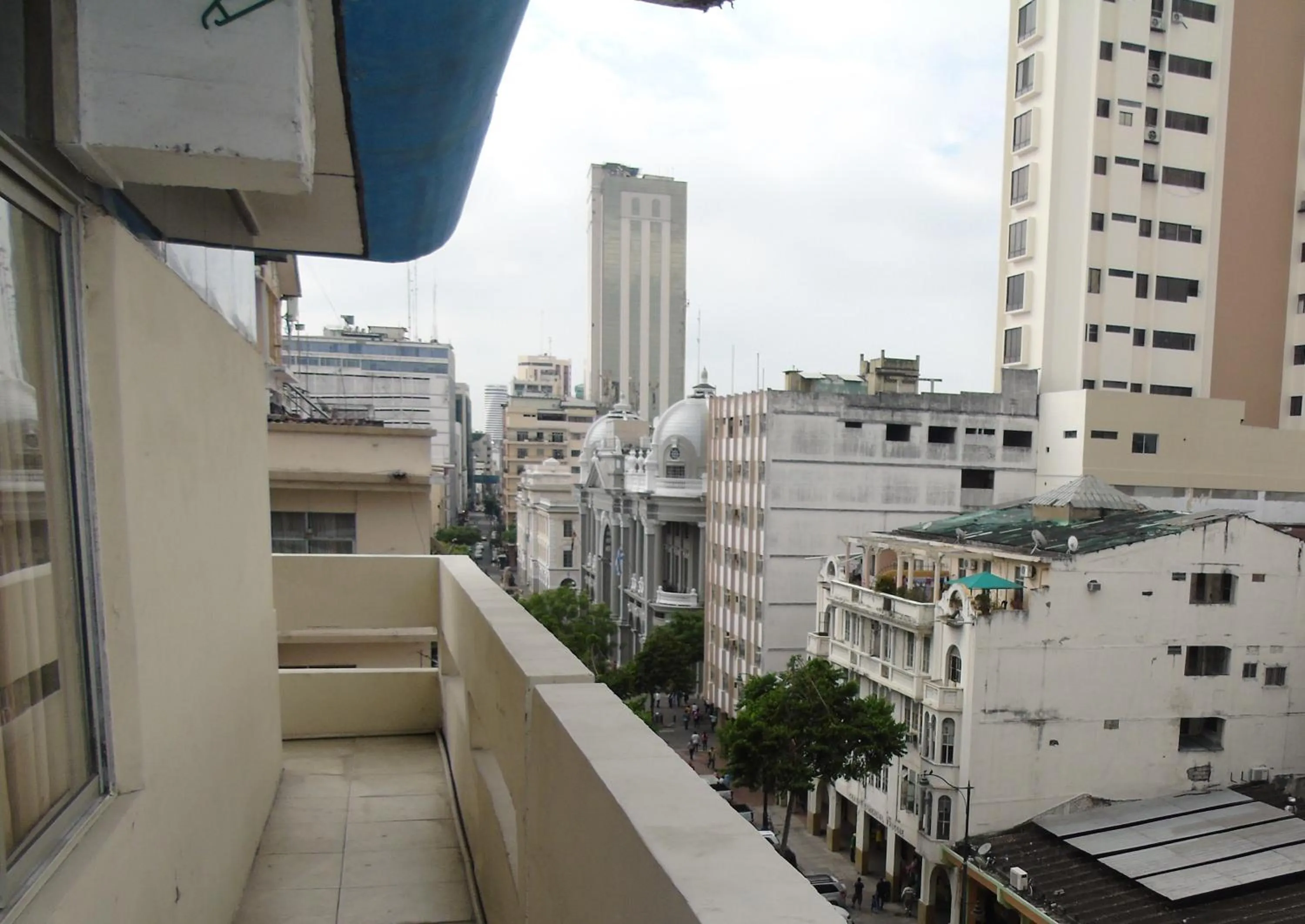 Property building in Hotel Malecon Inn