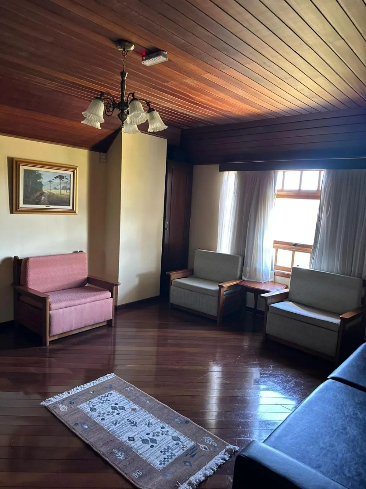 Communal lounge/ TV room in Pousada Constellation Lodge