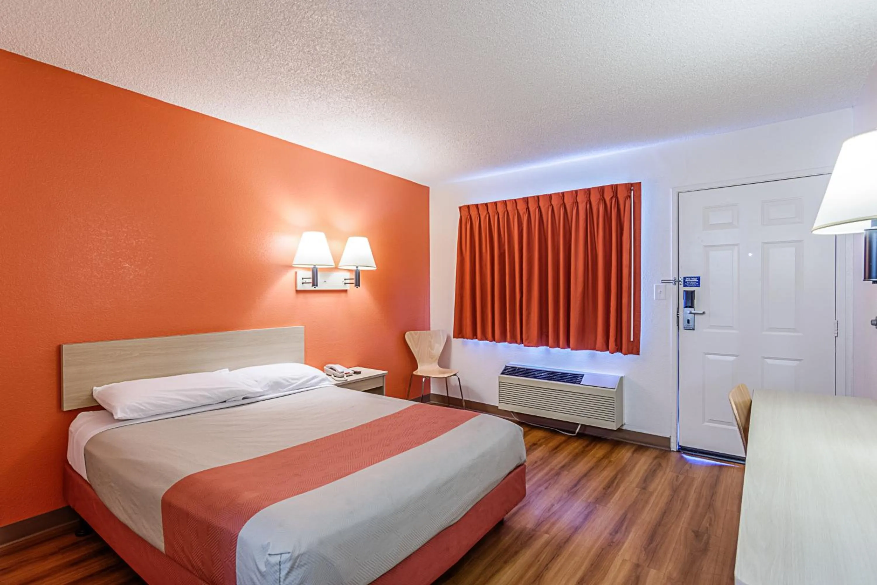 Bedroom, Room Photo in Motel 6-Modesto, CA