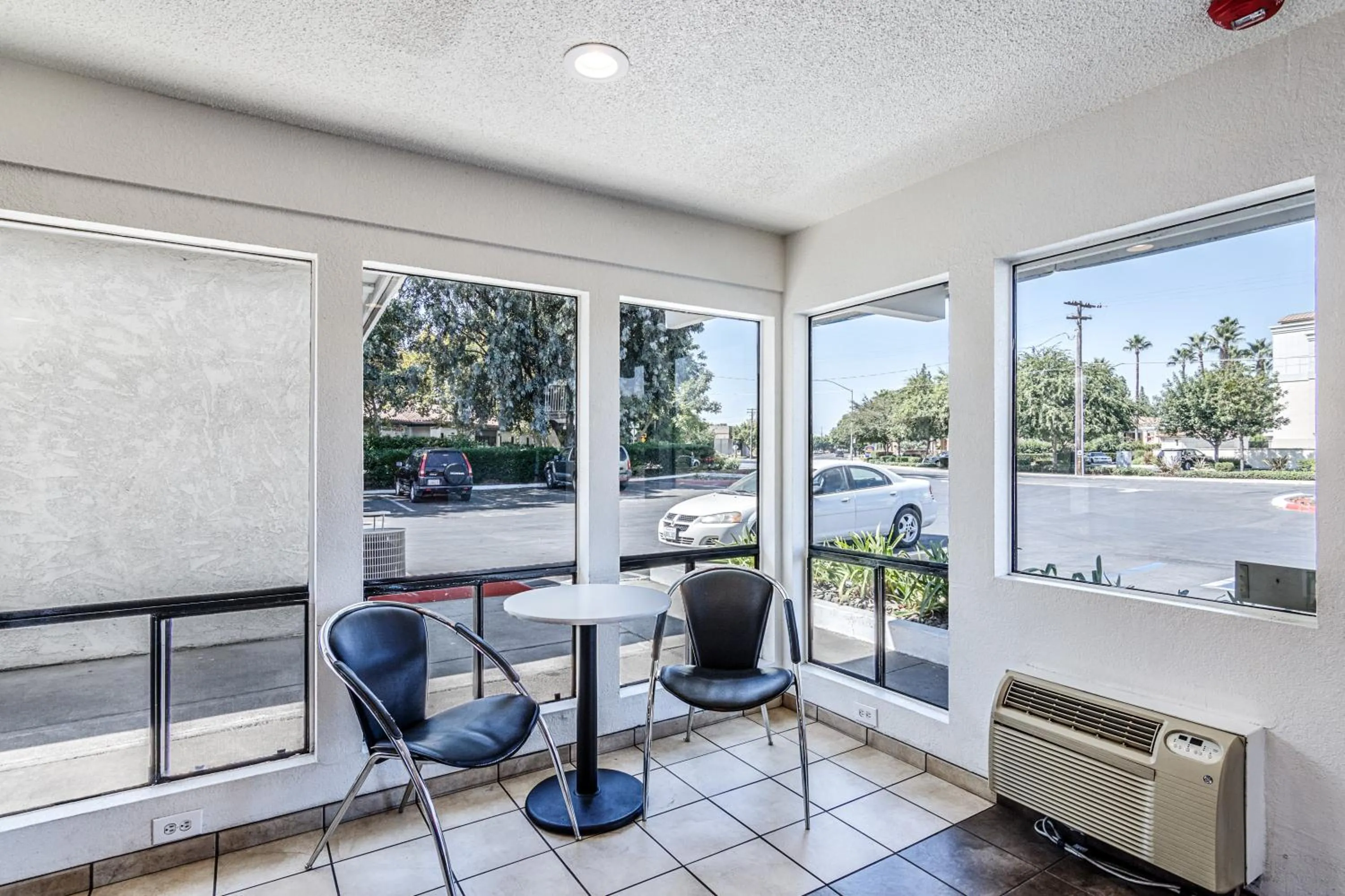 Lobby or reception, Garden View in Motel 6-Modesto, CA