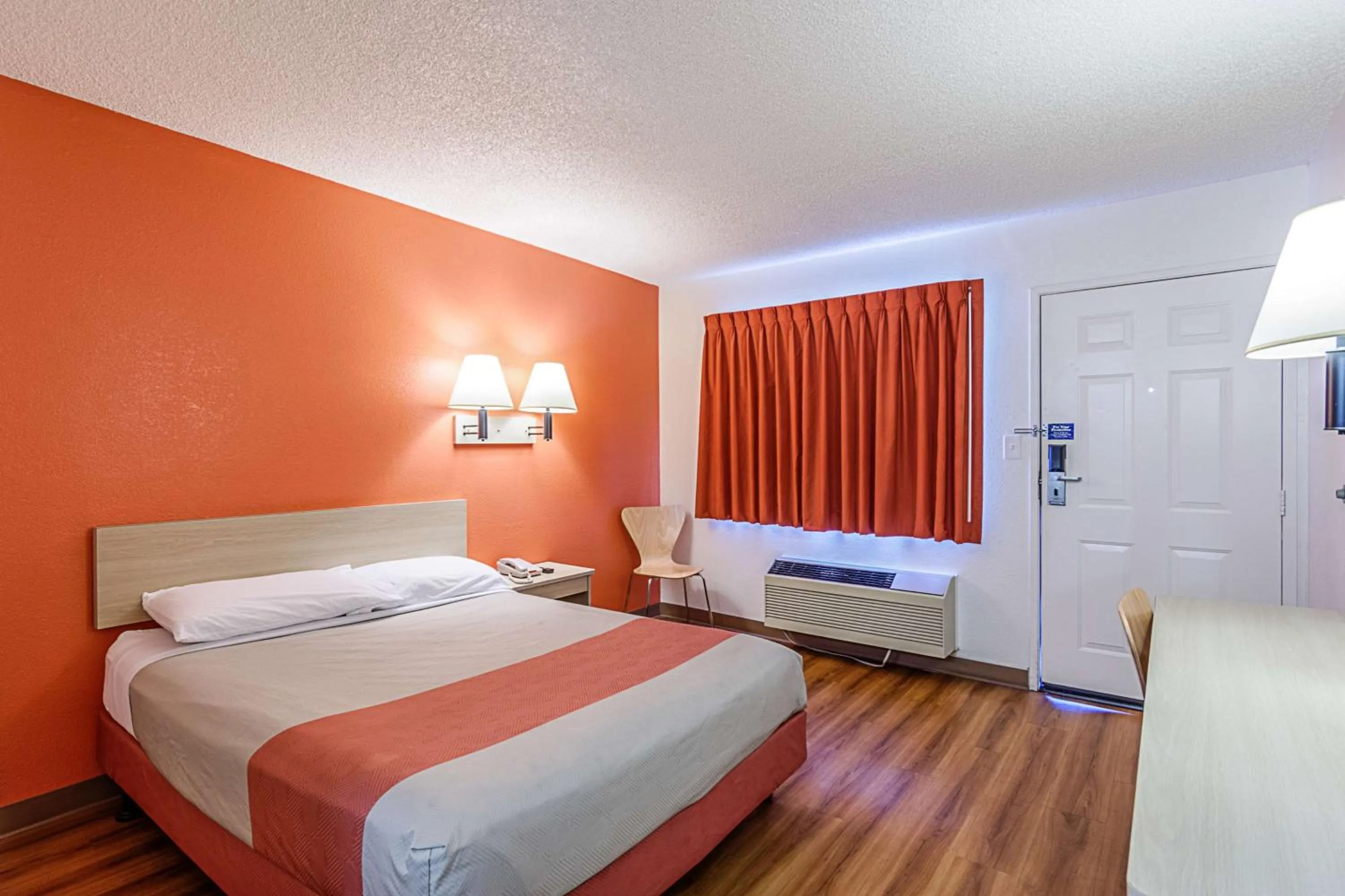 Photo of the whole room, Room Photo in Motel 6-Modesto, CA