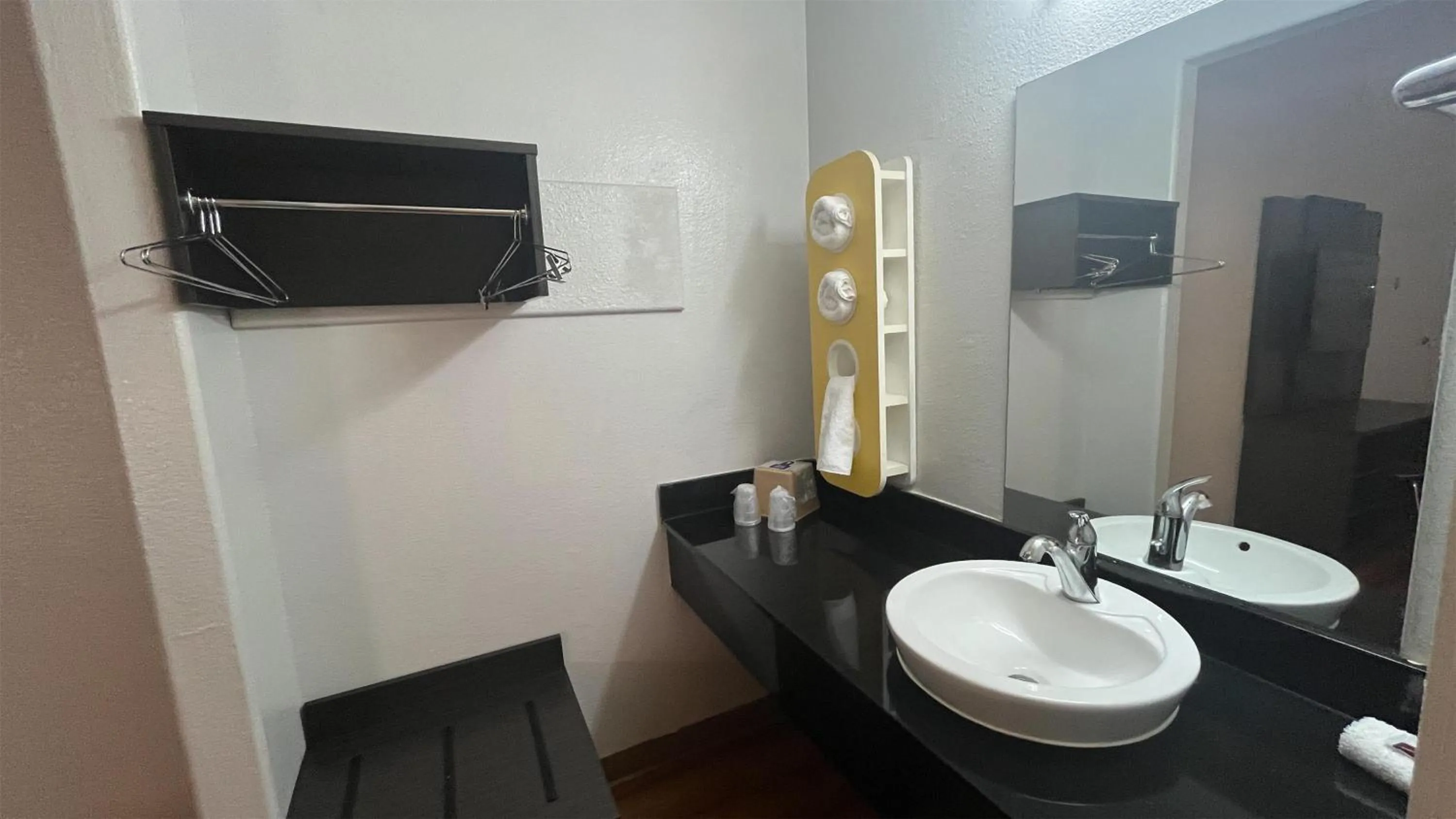 Bedroom in Motel 6 Modesto, CA