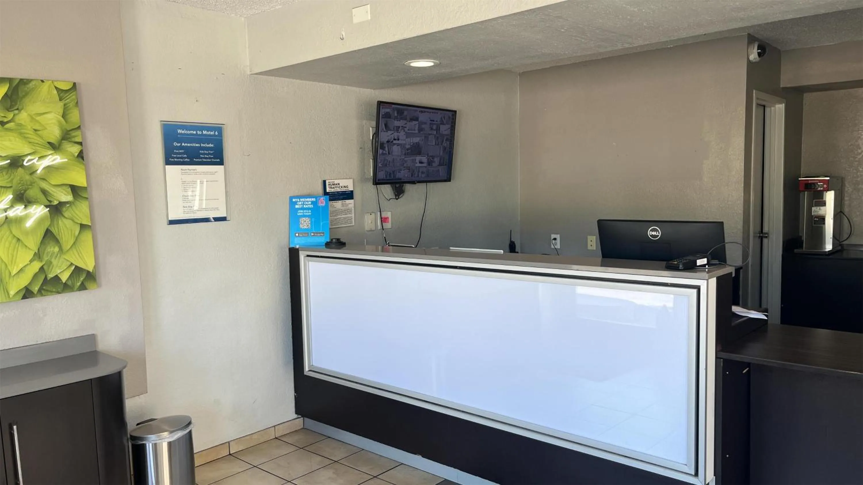 Lobby or reception in Motel 6 Modesto, CA