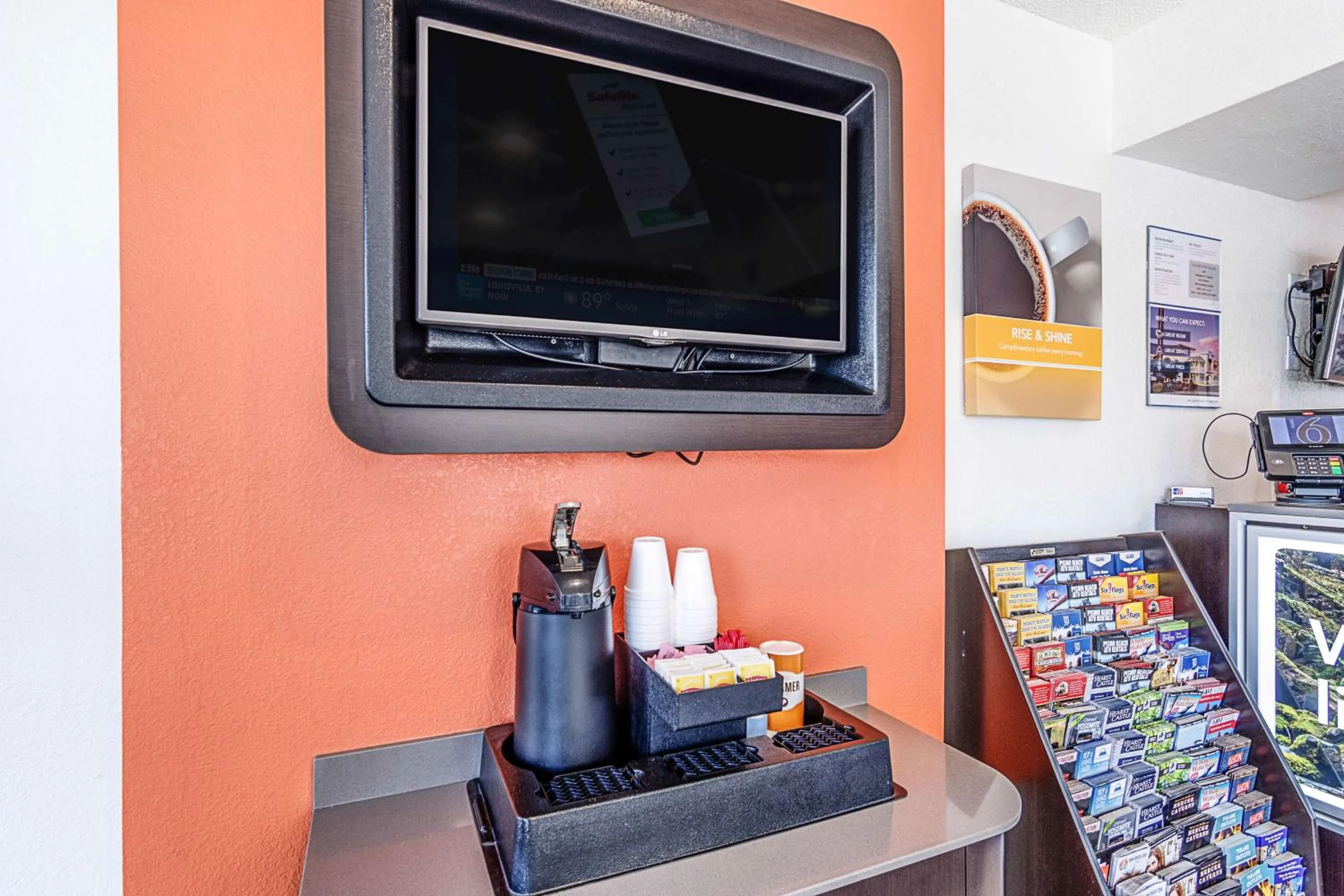 Lobby or reception, Coffee/Tea Facilities in Motel 6-Modesto, CA