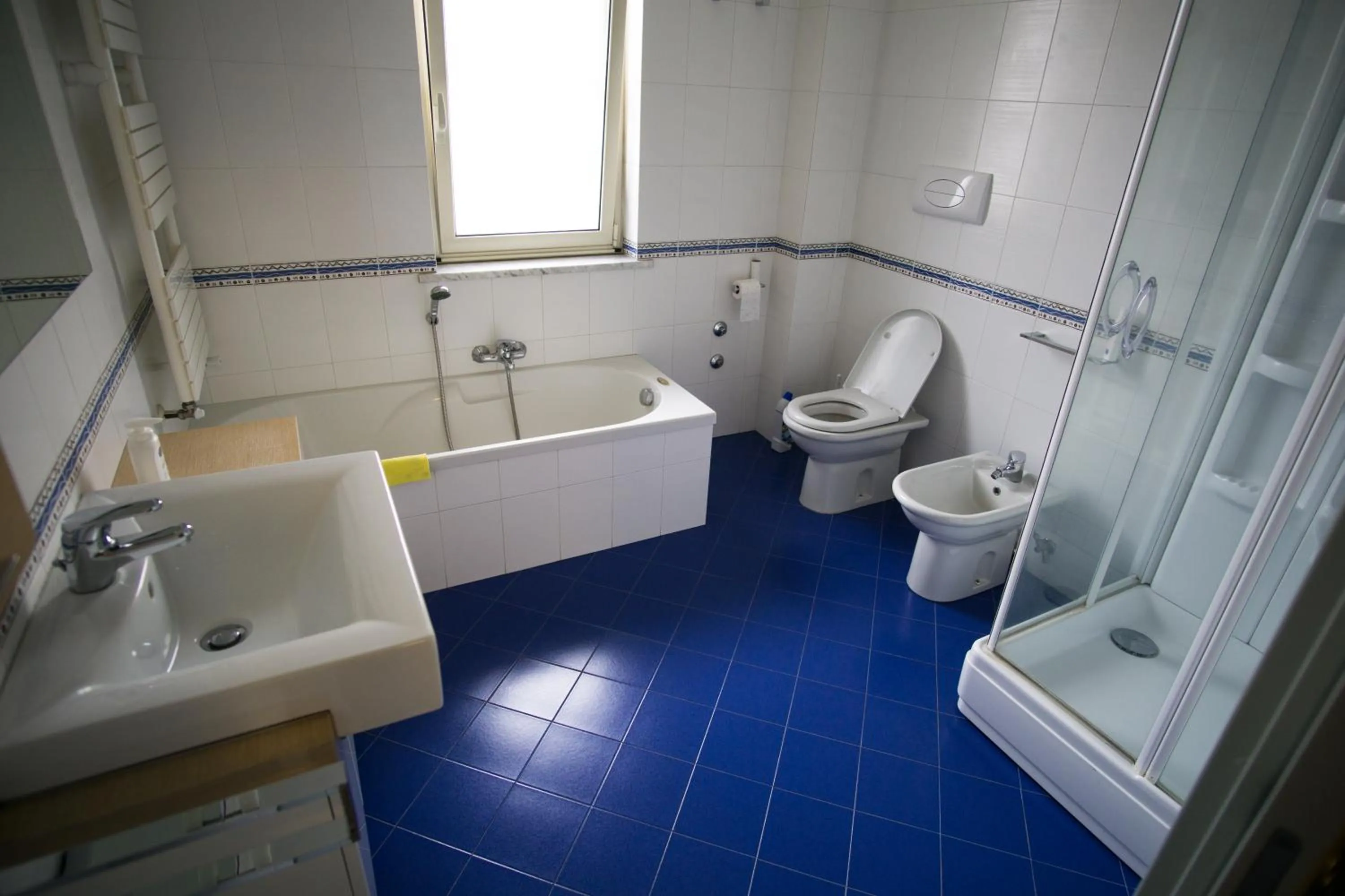 Bathroom in B&B dormirereggiocalabria