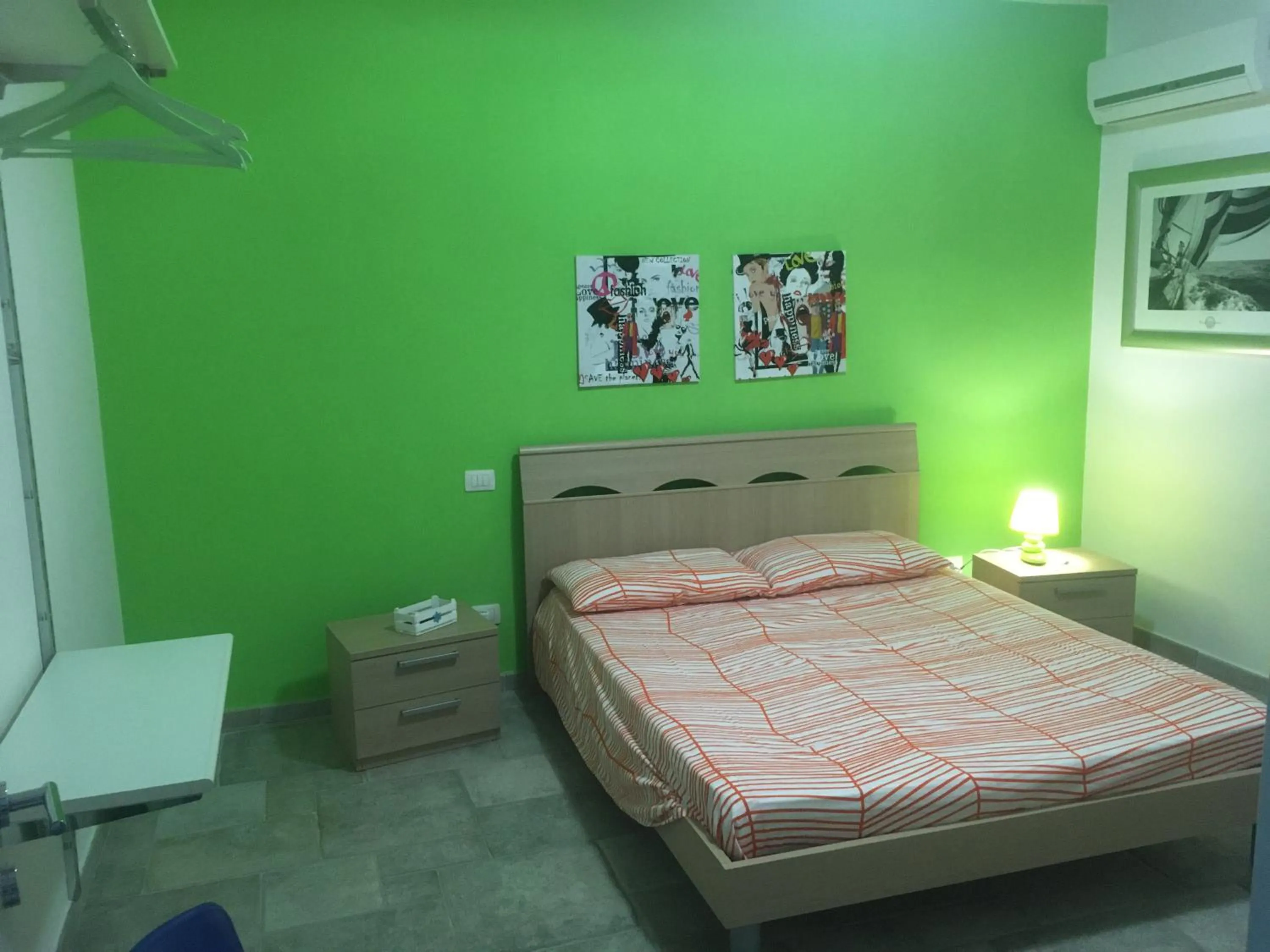 Bedroom in B&B dormirereggiocalabria