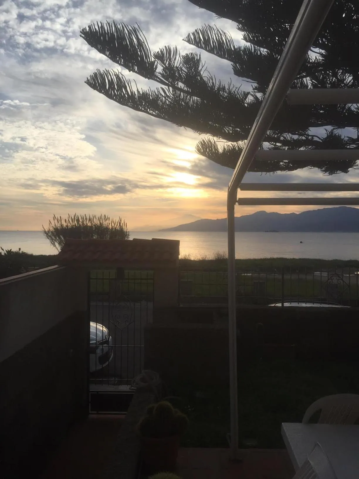 Sea view in B&B dormirereggiocalabria