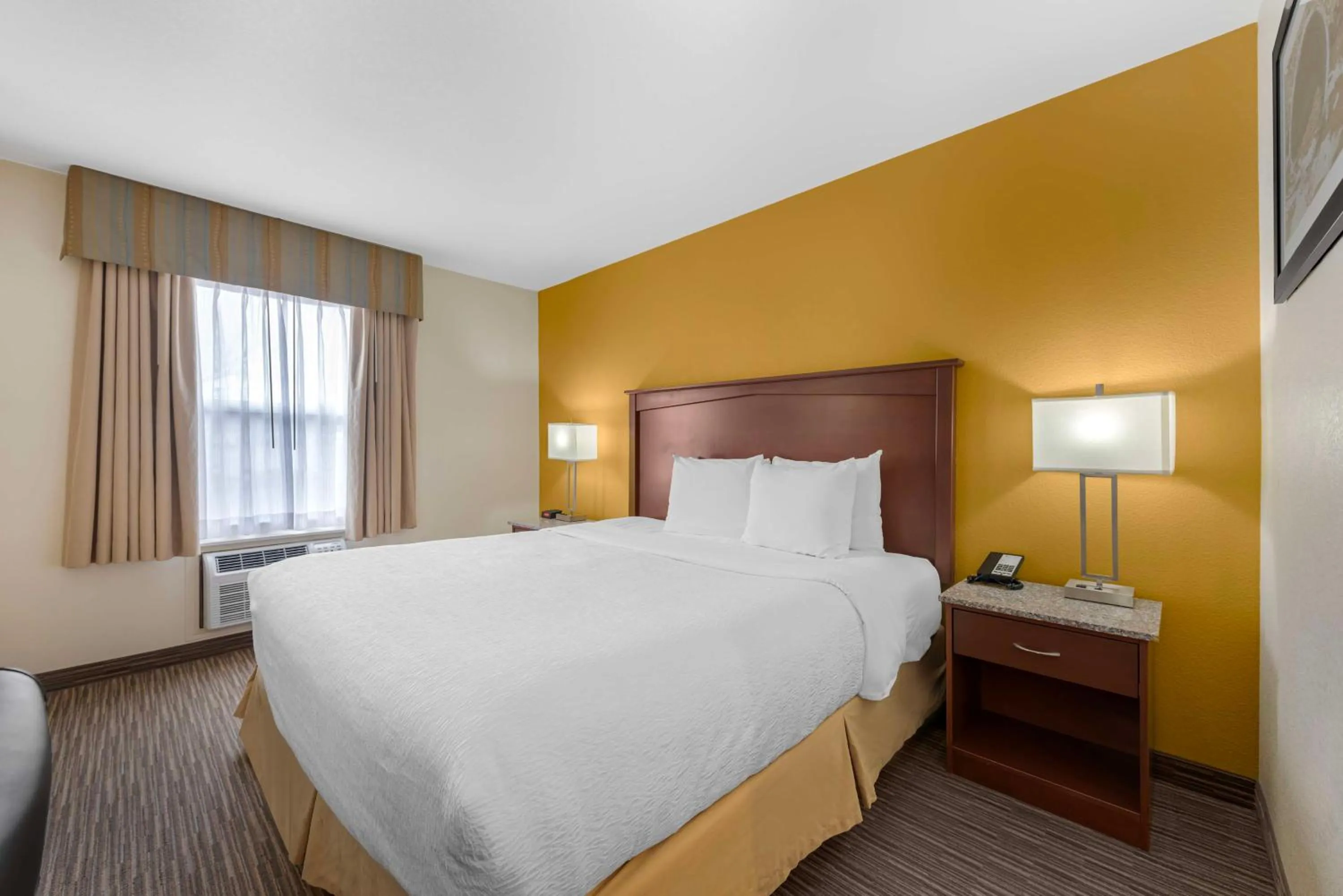 Bedroom, Bed in Best Western Executive Inn & Suites