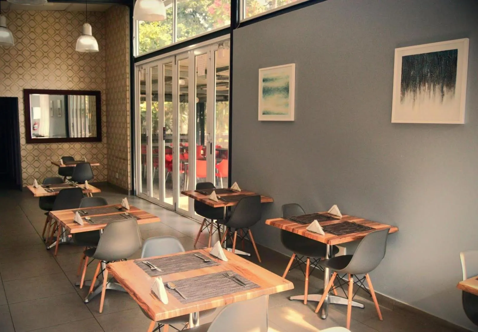 Essenwood Park Hotel