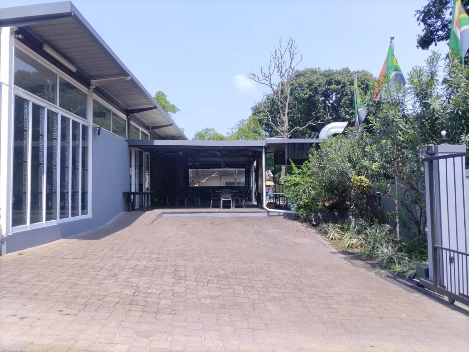 Essenwood Park Hotel