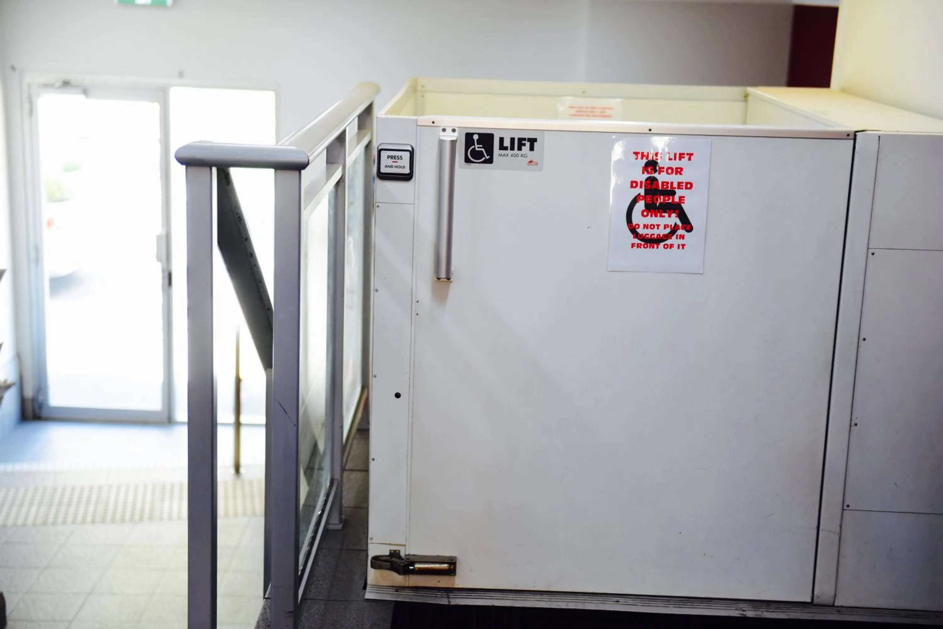 Area and facilities in The Emperors Crown Hostel