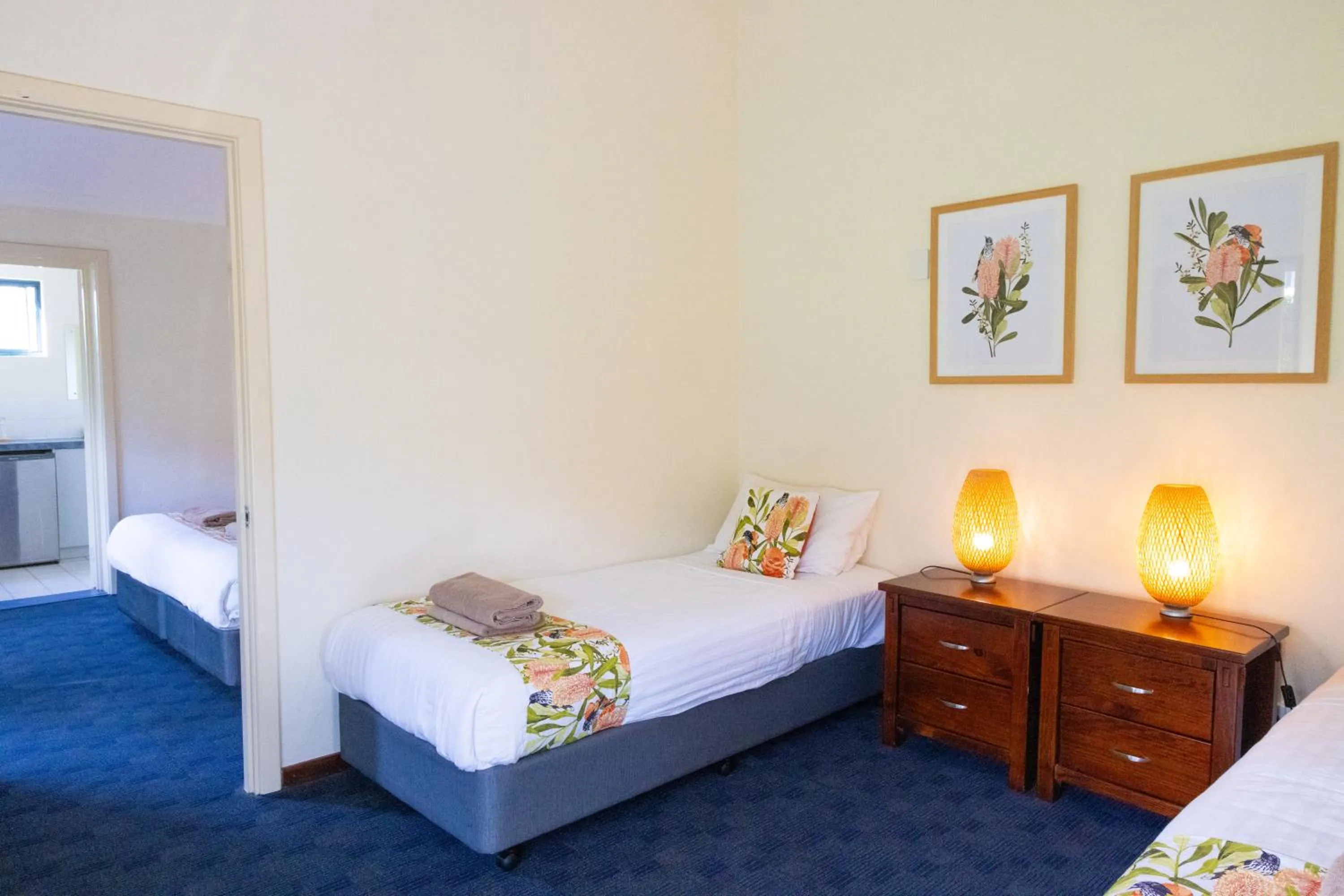 Photo of the whole room, Bed in Surfpoint Resort