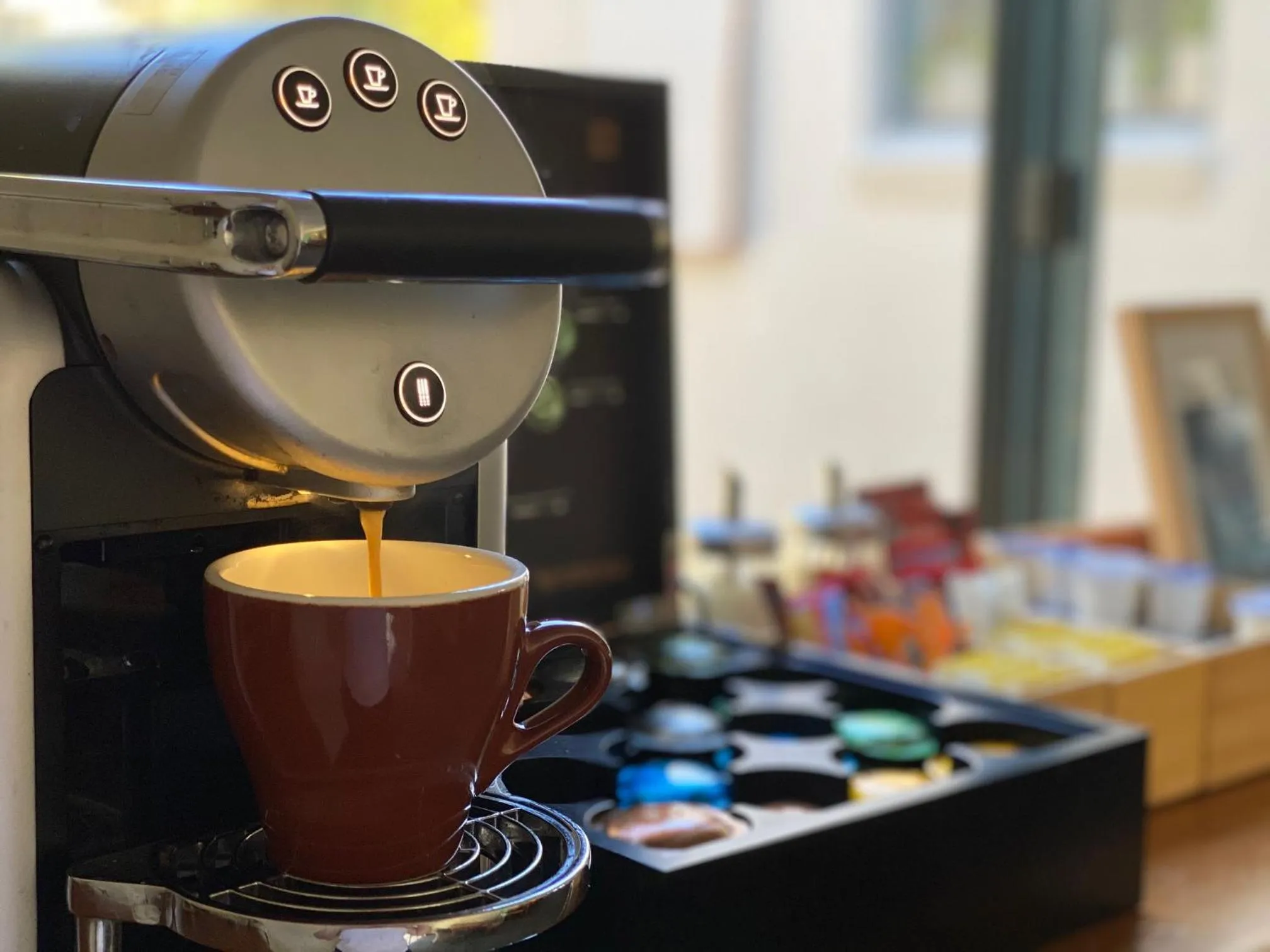 Coffee/tea facilities in Surfpoint Resort